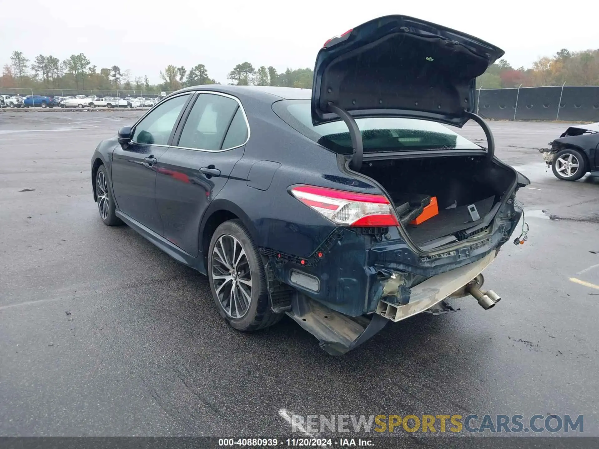 3 Photograph of a damaged car 4T1G11AK6LU911525 TOYOTA CAMRY 2020
