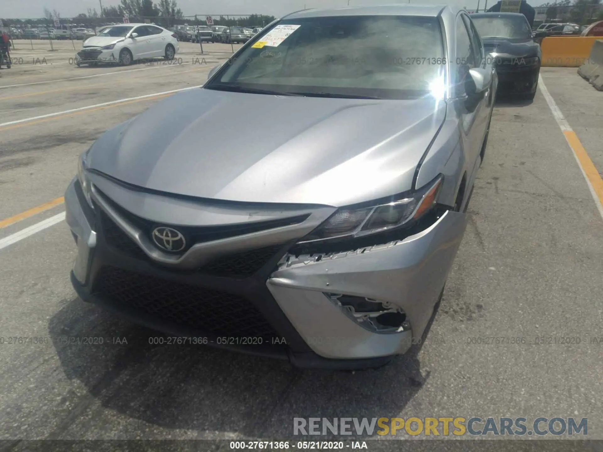 6 Photograph of a damaged car 4T1G11AK6LU920368 TOYOTA CAMRY 2020
