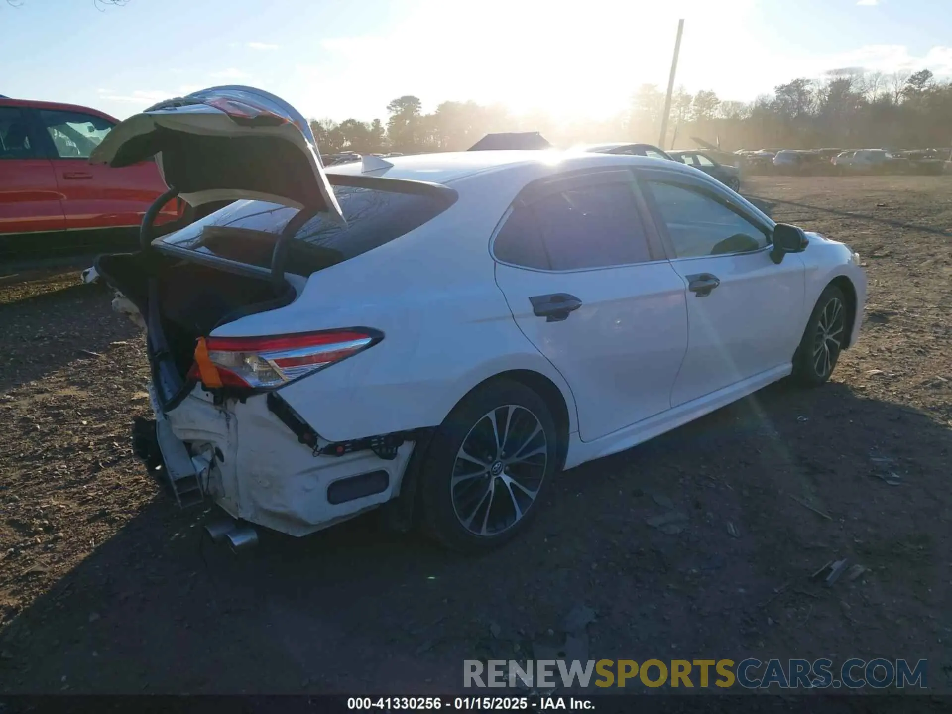 4 Photograph of a damaged car 4T1G11AK6LU921486 TOYOTA CAMRY 2020