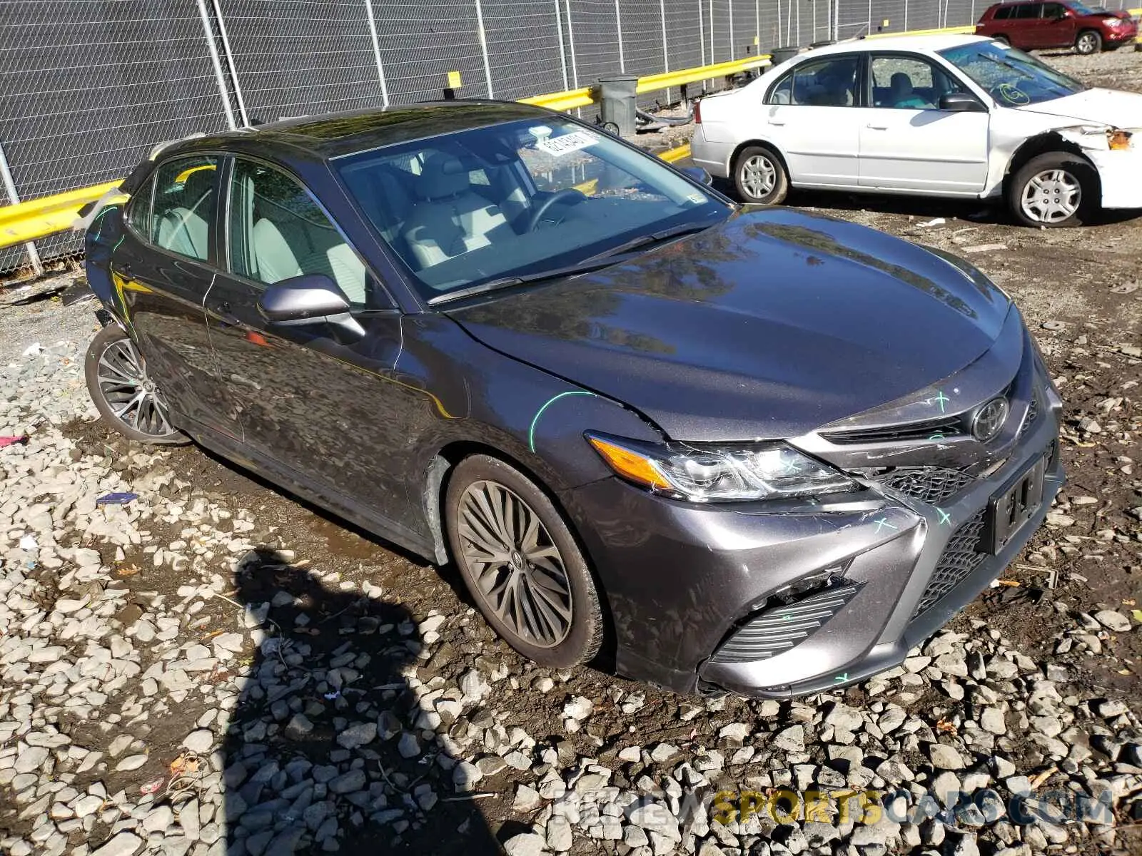 1 Photograph of a damaged car 4T1G11AK6LU940667 TOYOTA CAMRY 2020