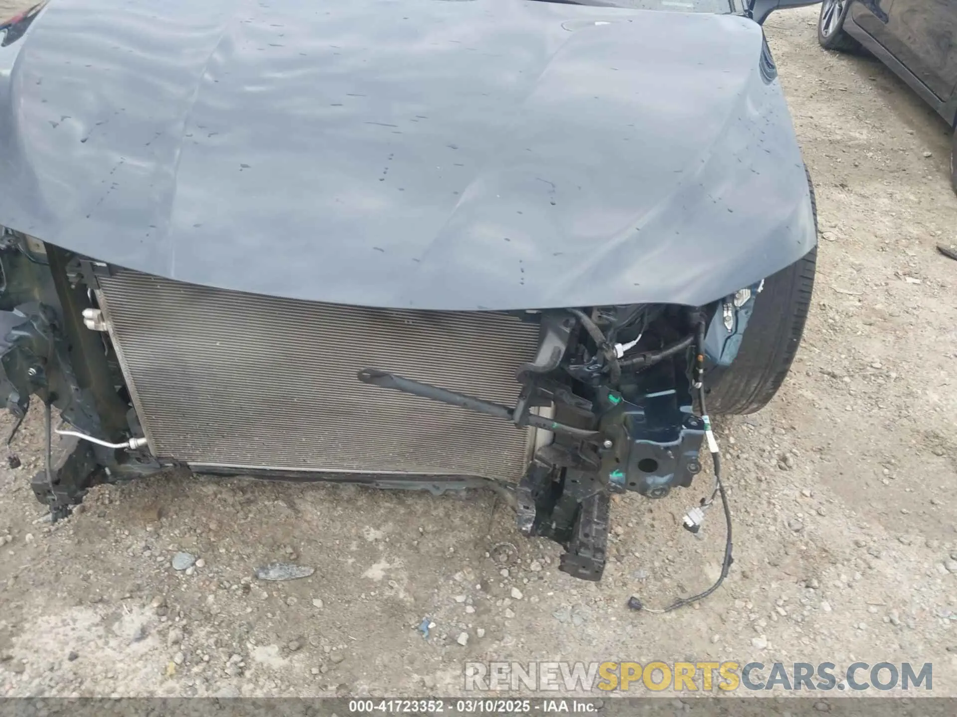 18 Photograph of a damaged car 4T1G11AK6LU969747 TOYOTA CAMRY 2020