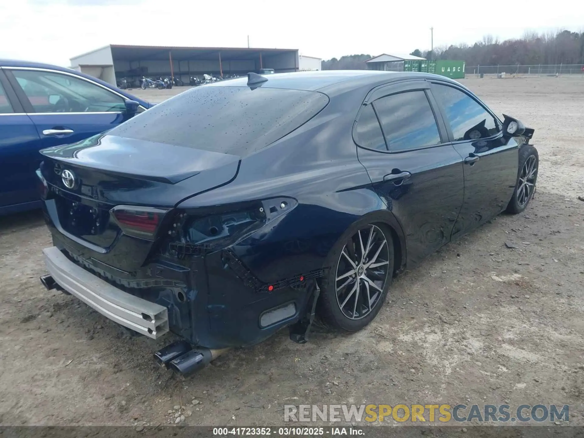 4 Photograph of a damaged car 4T1G11AK6LU969747 TOYOTA CAMRY 2020