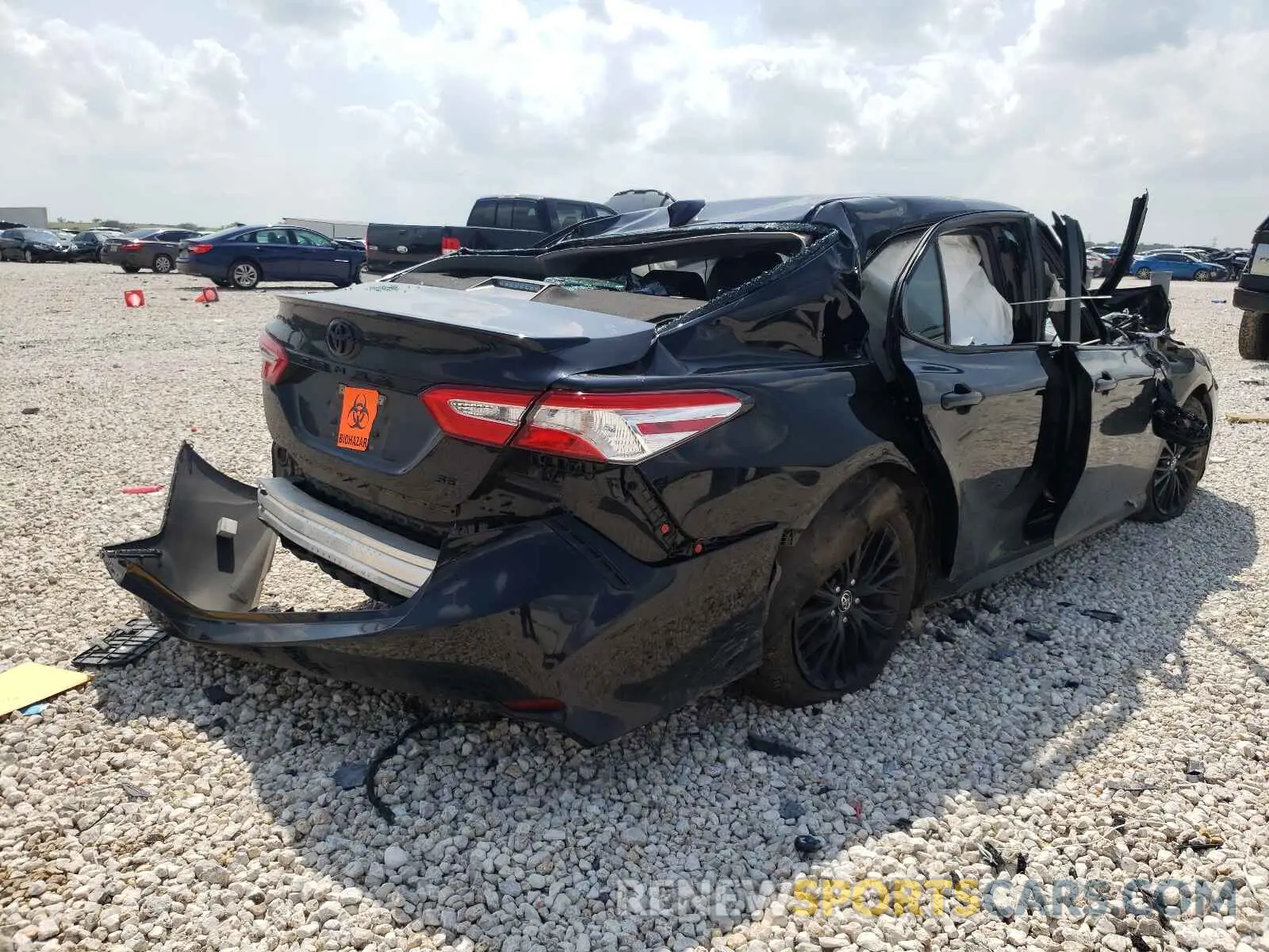 4 Фотография поврежденного автомобиля 4T1G11AK7LU310981 TOYOTA CAMRY 2020
