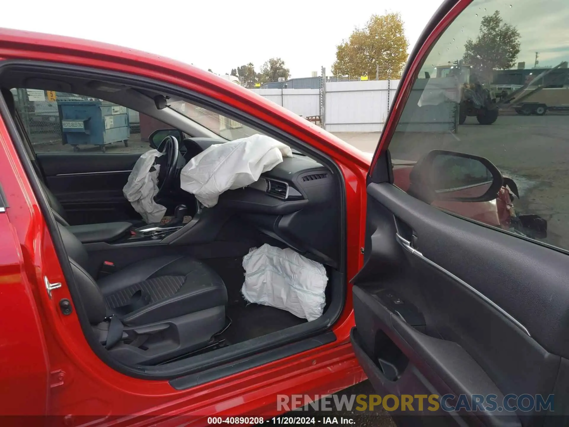 5 Photograph of a damaged car 4T1G11AK7LU334620 TOYOTA CAMRY 2020