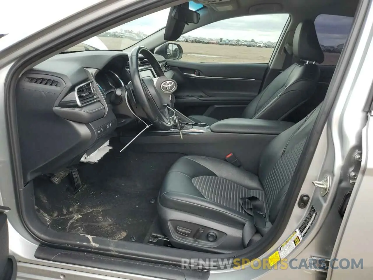 7 Photograph of a damaged car 4T1G11AK7LU341812 TOYOTA CAMRY 2020