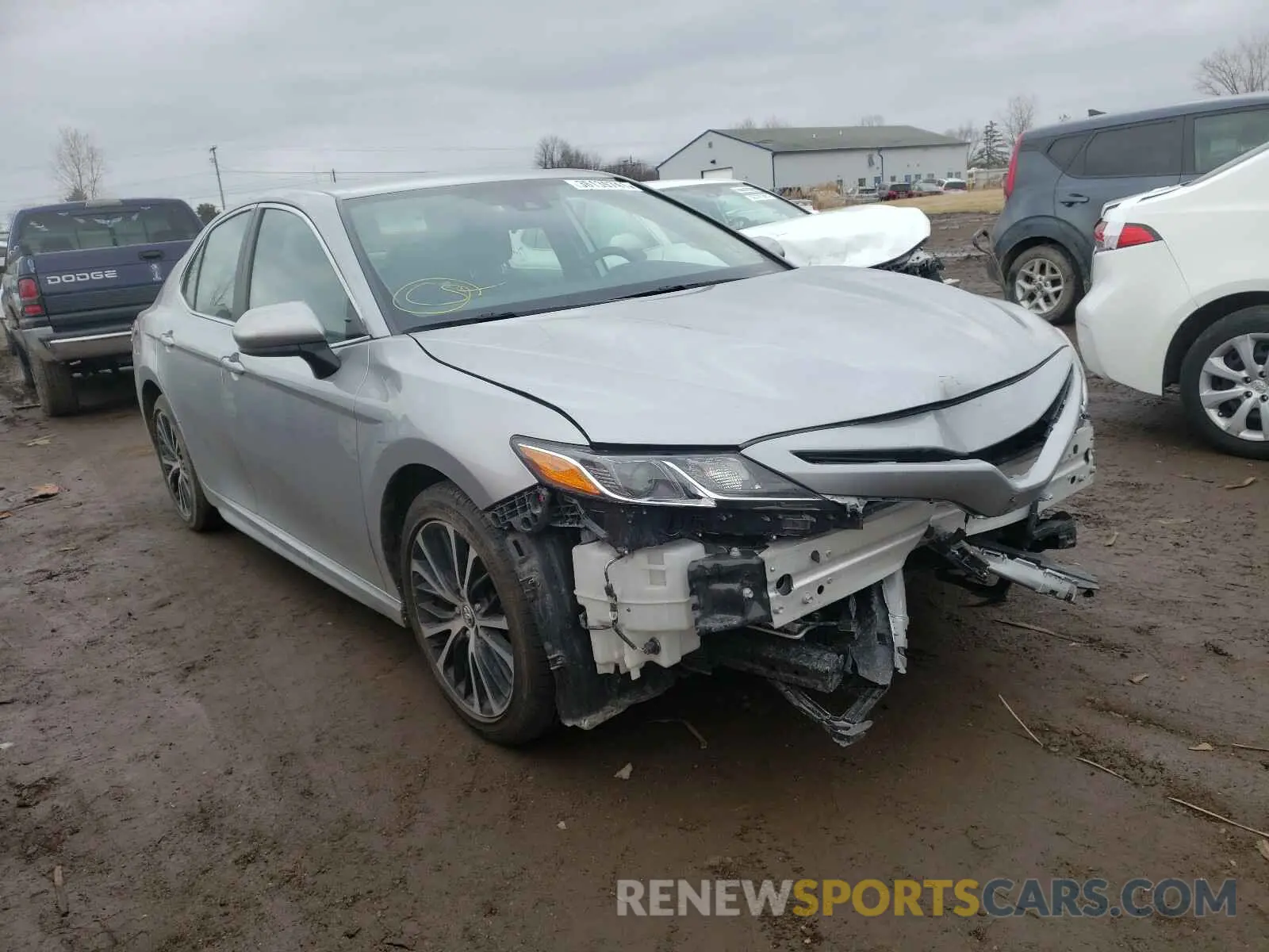 1 Photograph of a damaged car 4T1G11AK7LU342040 TOYOTA CAMRY 2020