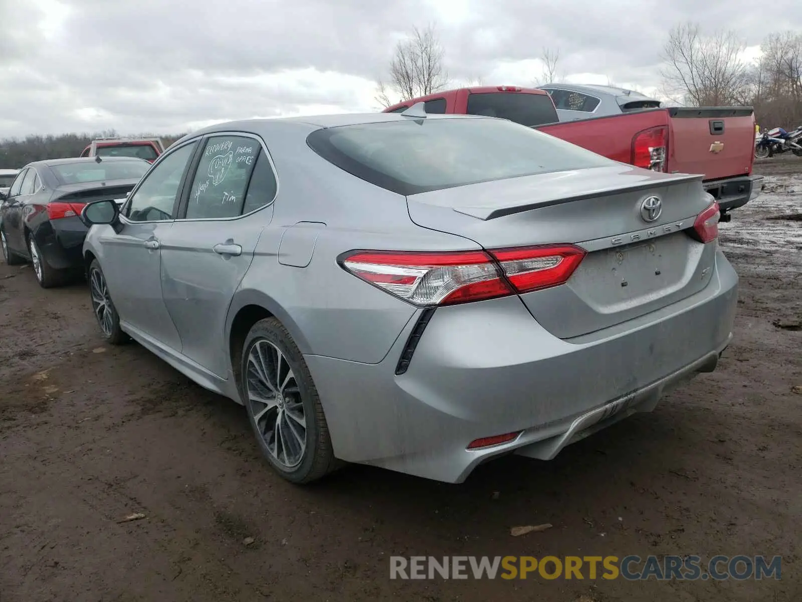 3 Photograph of a damaged car 4T1G11AK7LU342040 TOYOTA CAMRY 2020