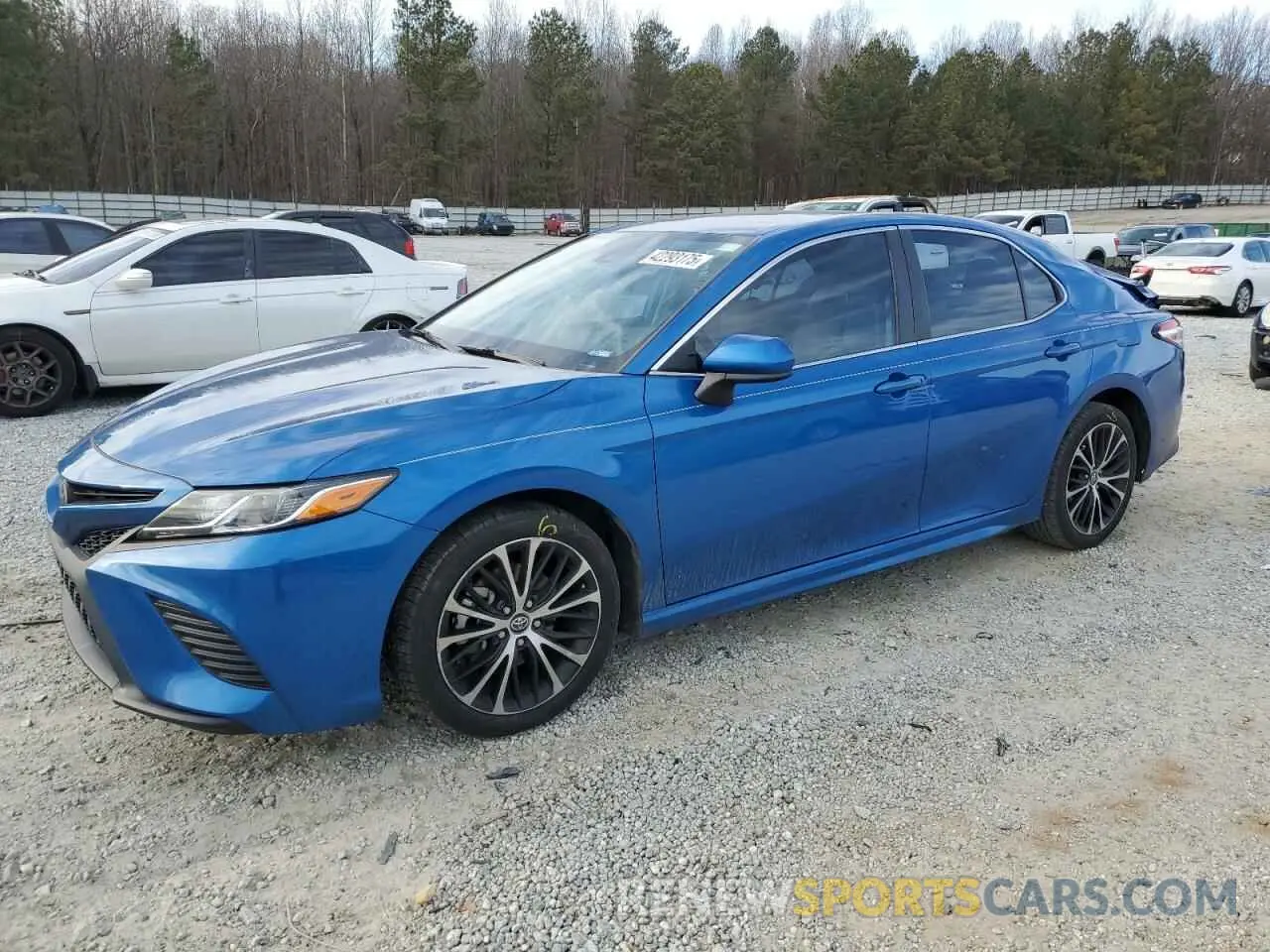 1 Фотография поврежденного автомобиля 4T1G11AK7LU352924 TOYOTA CAMRY 2020