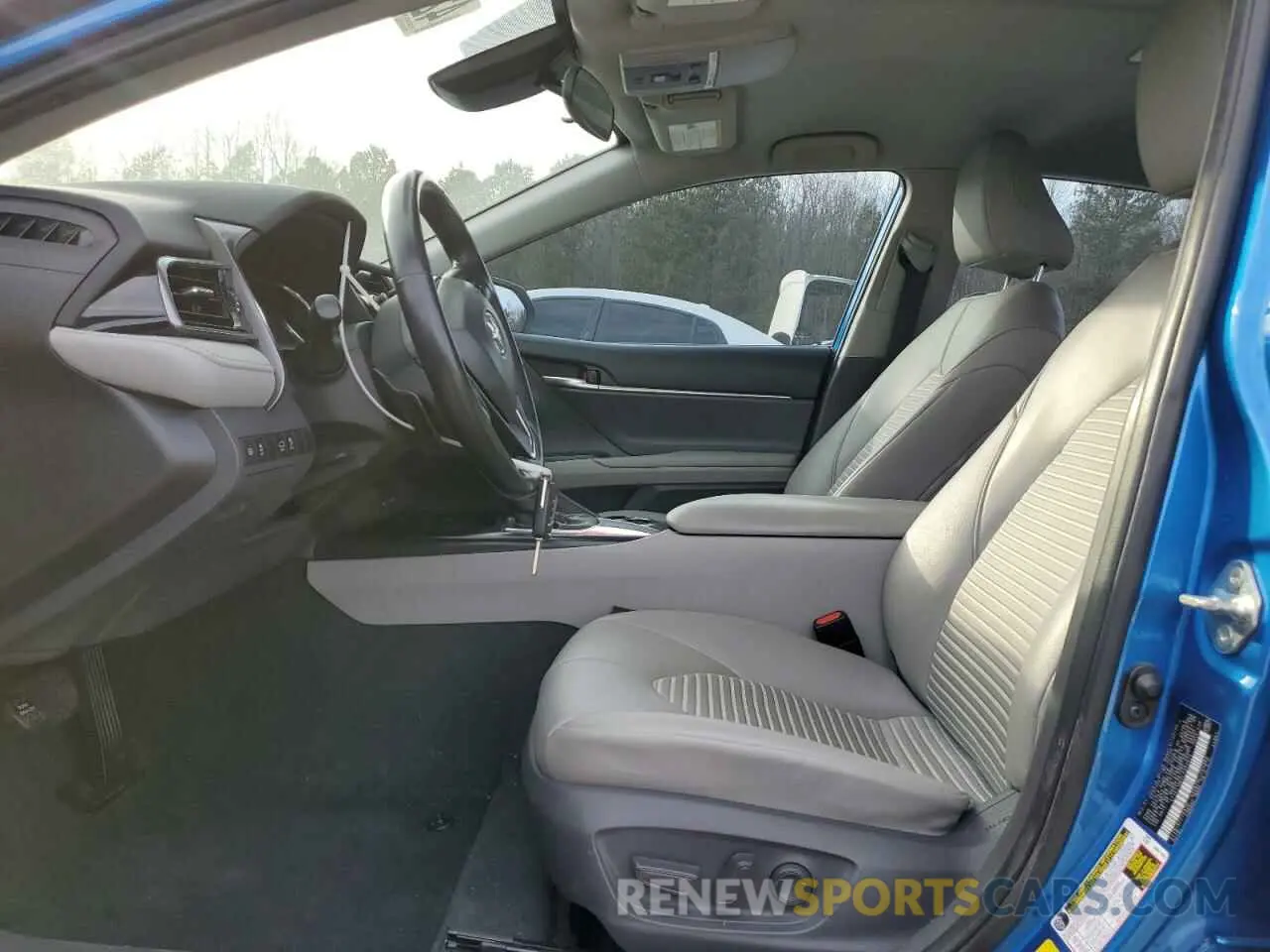 7 Фотография поврежденного автомобиля 4T1G11AK7LU352924 TOYOTA CAMRY 2020
