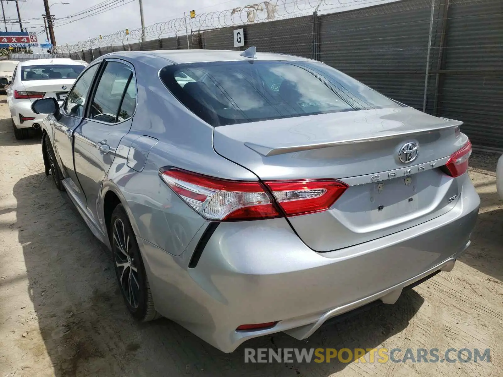 3 Photograph of a damaged car 4T1G11AK7LU353135 TOYOTA CAMRY 2020
