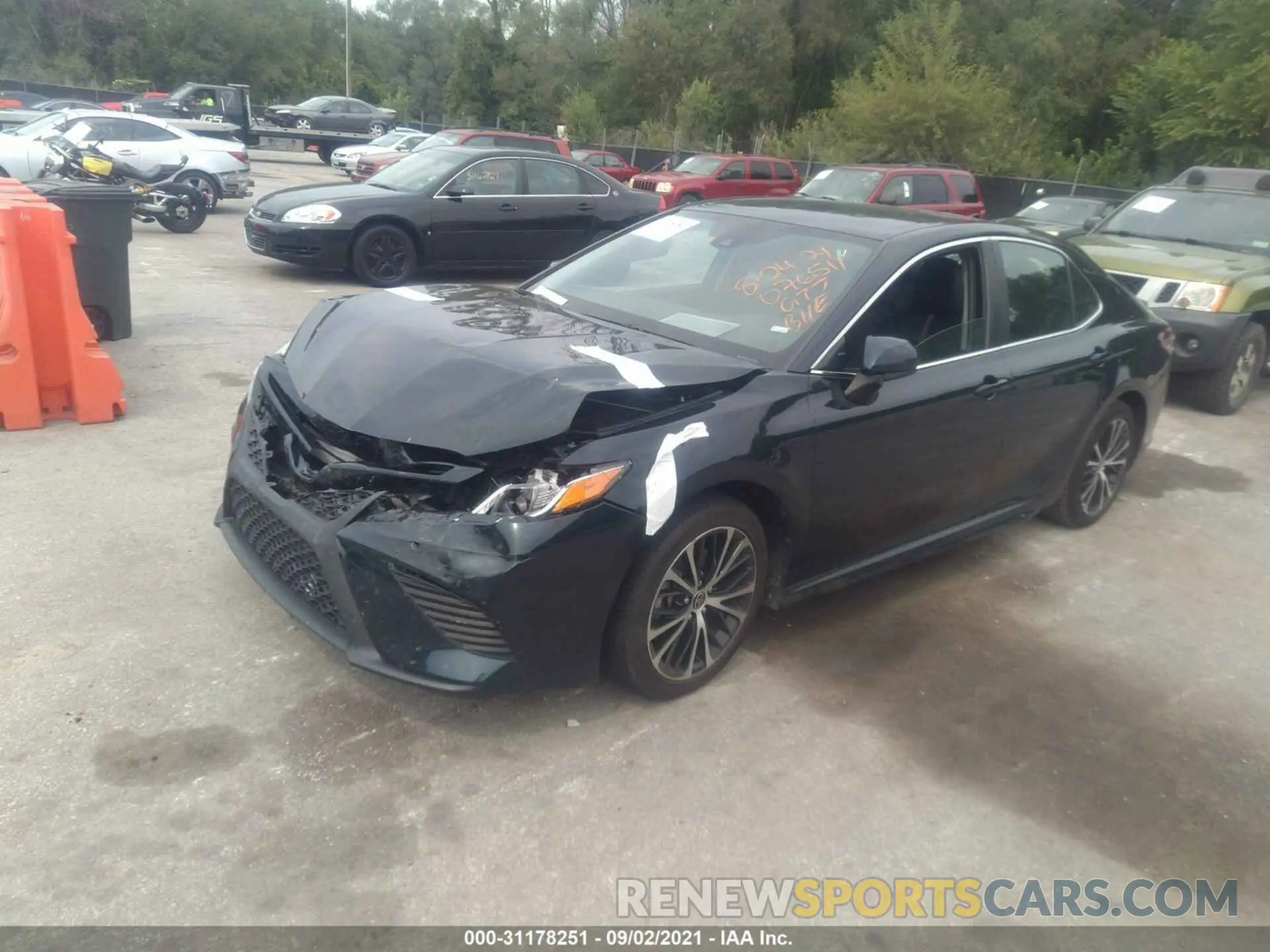 2 Фотография поврежденного автомобиля 4T1G11AK7LU364779 TOYOTA CAMRY 2020