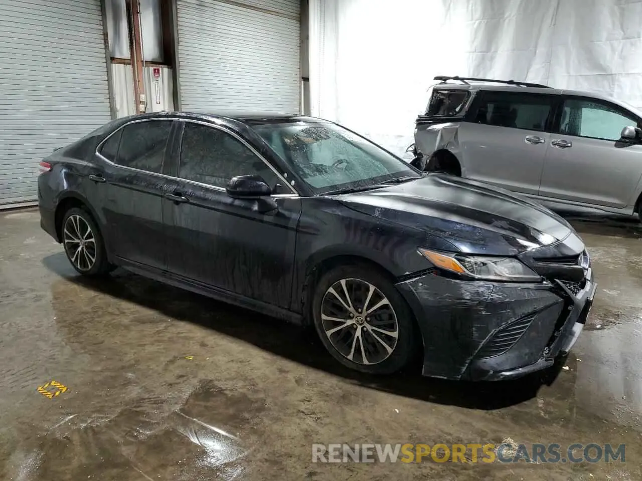 4 Photograph of a damaged car 4T1G11AK7LU383090 TOYOTA CAMRY 2020