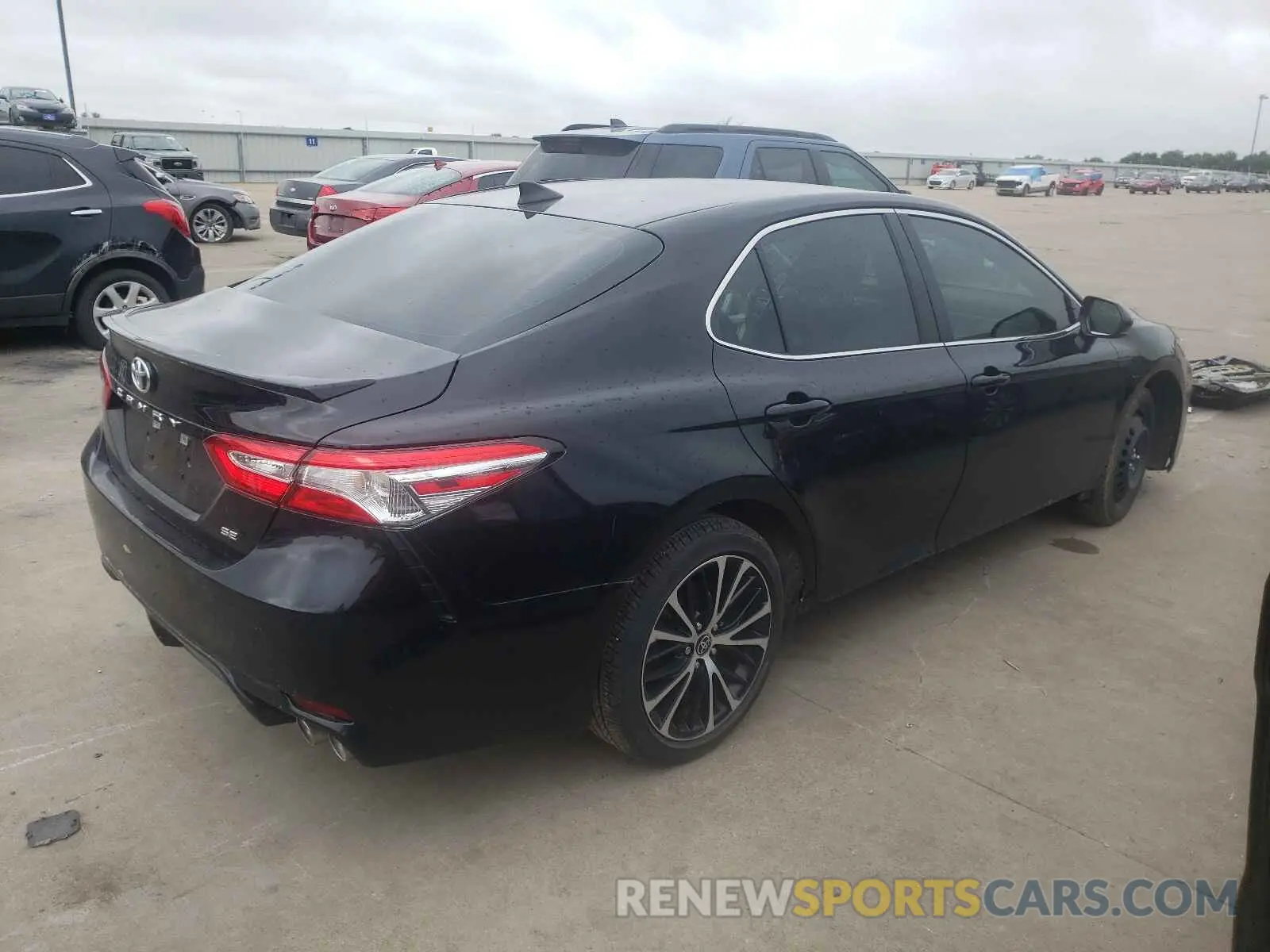 4 Фотография поврежденного автомобиля 4T1G11AK7LU500912 TOYOTA CAMRY 2020