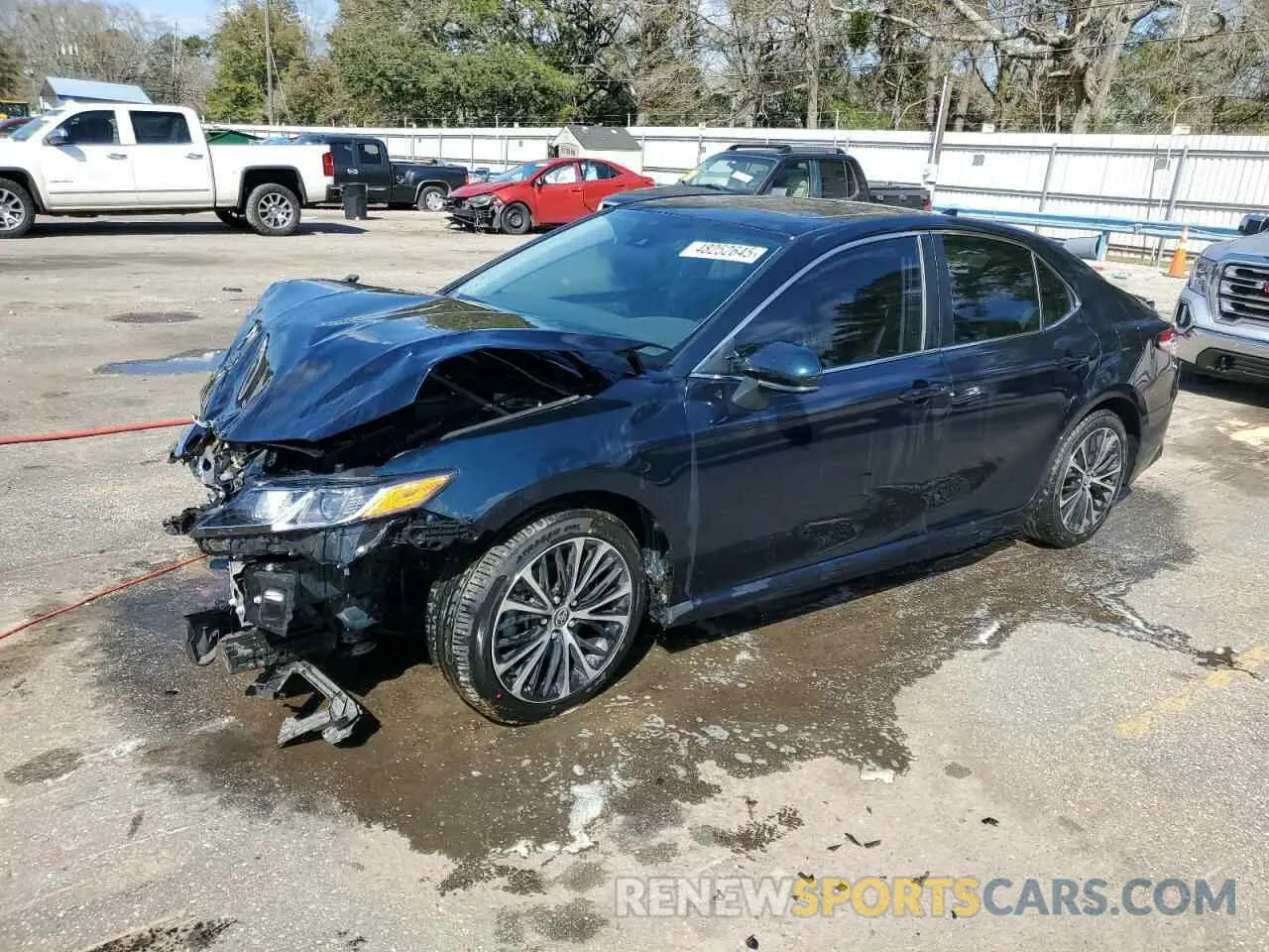 1 Photograph of a damaged car 4T1G11AK7LU506709 TOYOTA CAMRY 2020