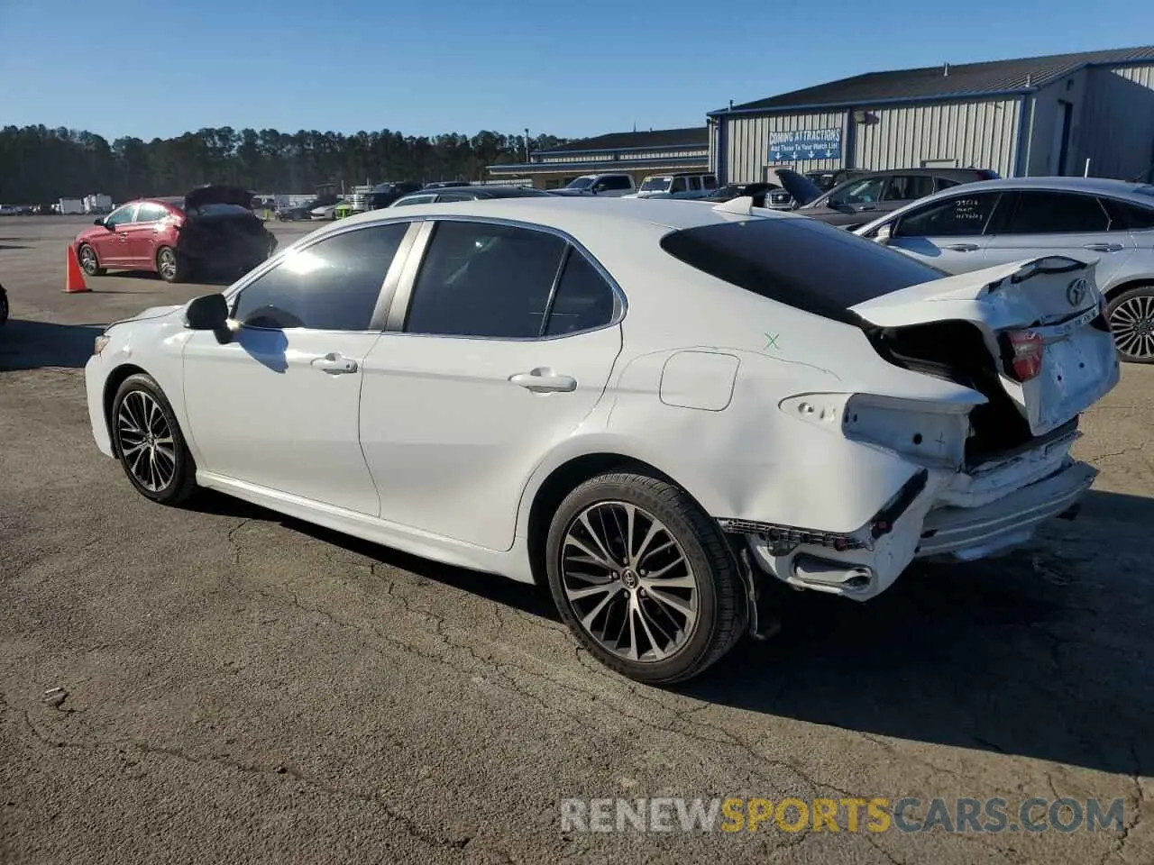 2 Фотография поврежденного автомобиля 4T1G11AK7LU864943 TOYOTA CAMRY 2020