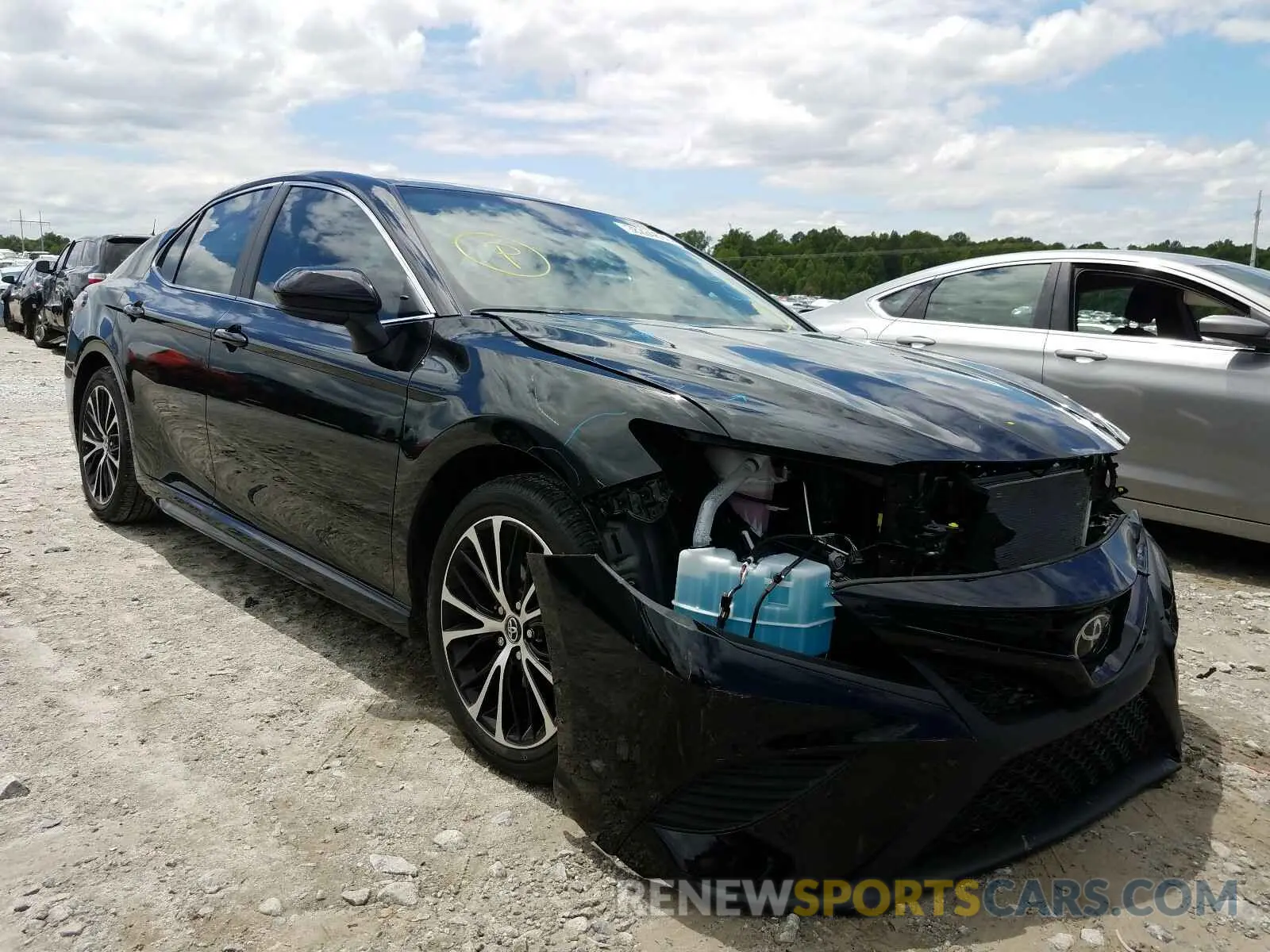 1 Photograph of a damaged car 4T1G11AK7LU876011 TOYOTA CAMRY 2020