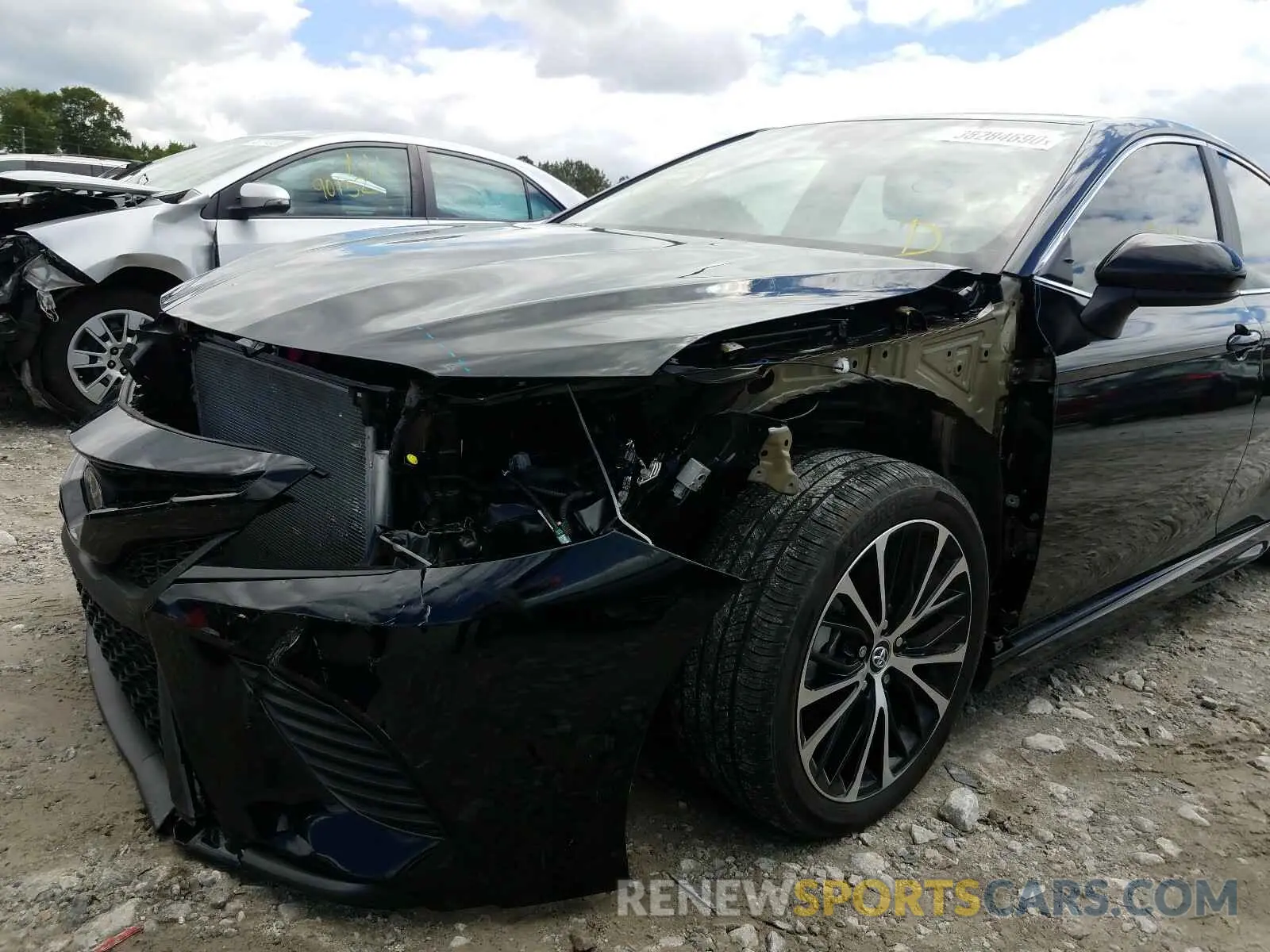 9 Photograph of a damaged car 4T1G11AK7LU876011 TOYOTA CAMRY 2020