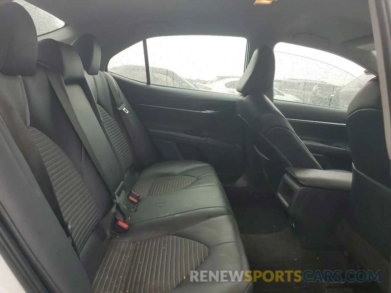 10 Фотография поврежденного автомобиля 4T1G11AK7LU876140 TOYOTA CAMRY 2020