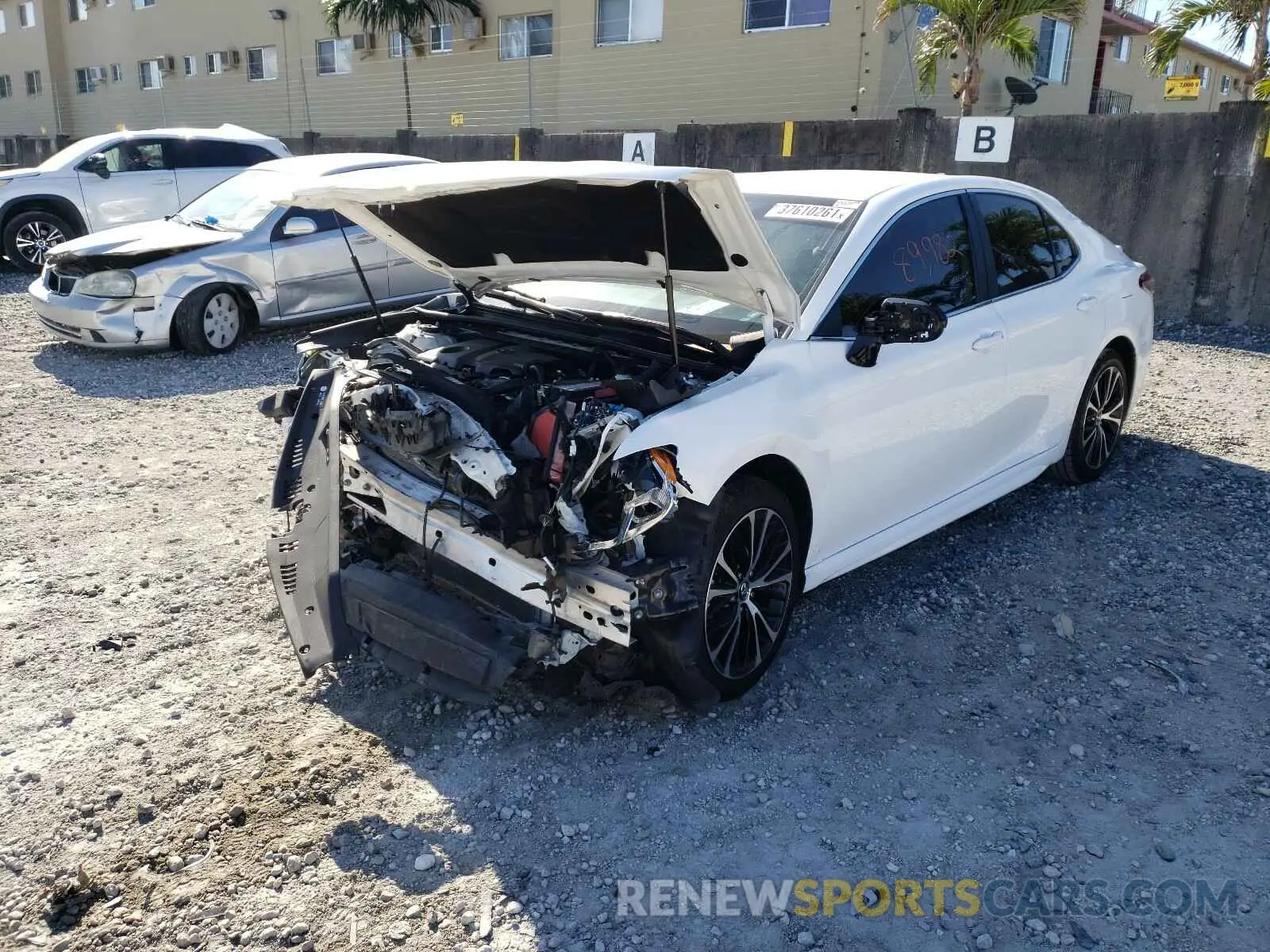 2 Photograph of a damaged car 4T1G11AK7LU877952 TOYOTA CAMRY 2020