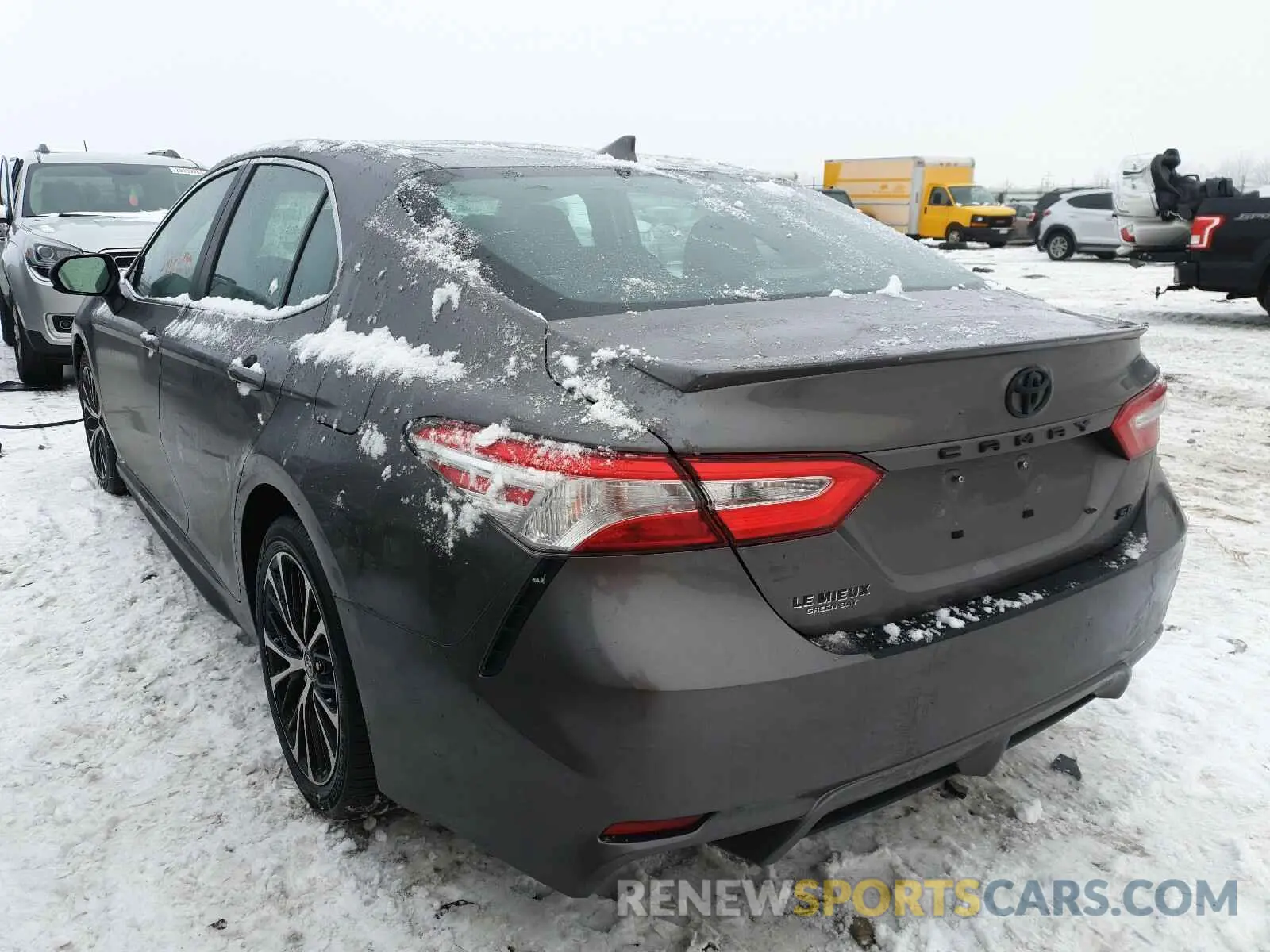 3 Photograph of a damaged car 4T1G11AK7LU906740 TOYOTA CAMRY 2020