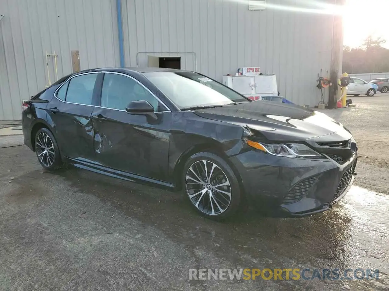4 Фотография поврежденного автомобиля 4T1G11AK7LU908617 TOYOTA CAMRY 2020
