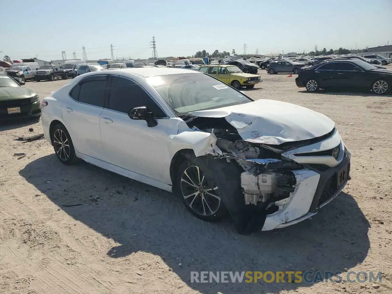 4 Photograph of a damaged car 4T1G11AK7LU910173 TOYOTA CAMRY 2020