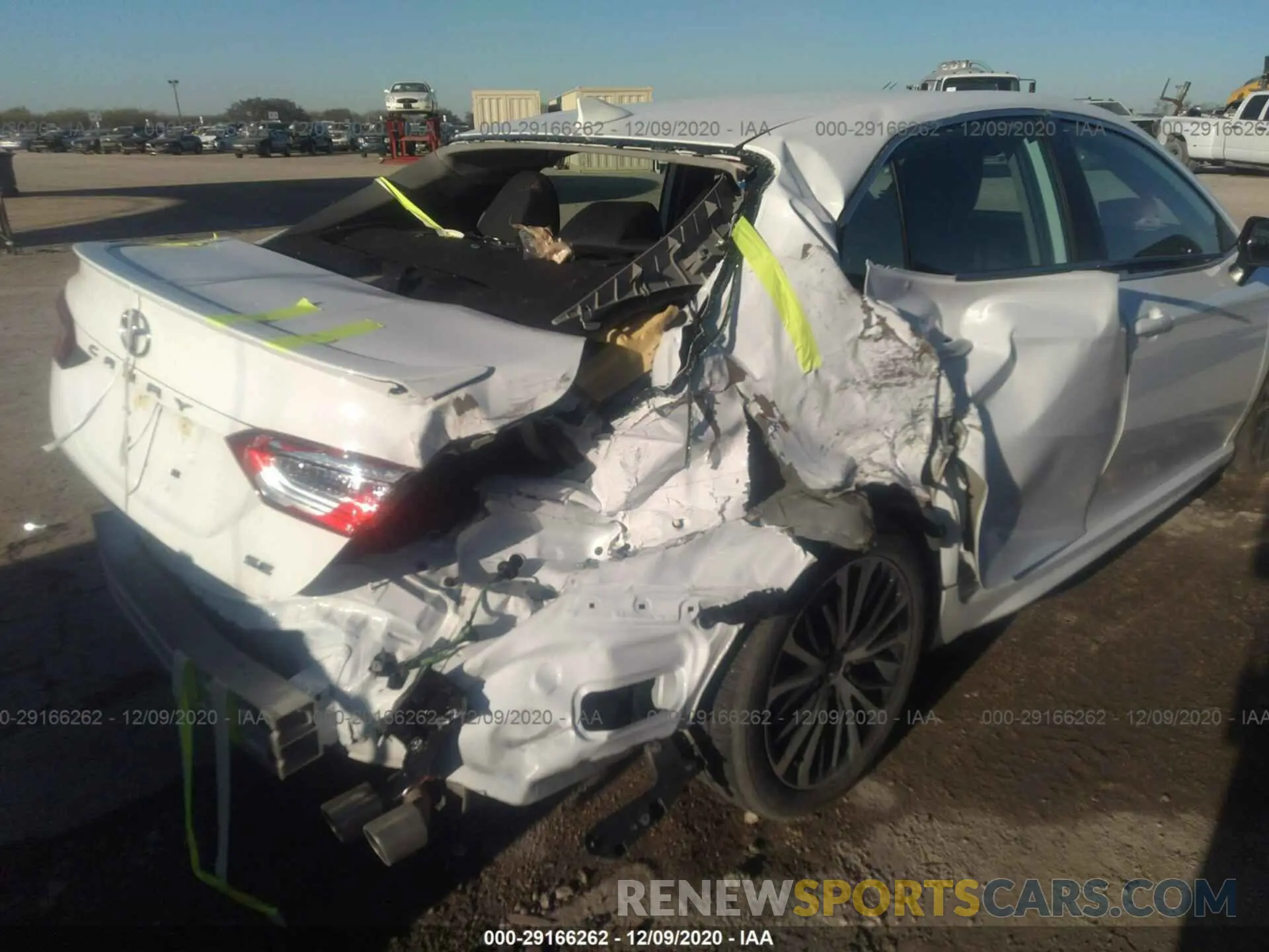 6 Photograph of a damaged car 4T1G11AK7LU944596 TOYOTA CAMRY 2020