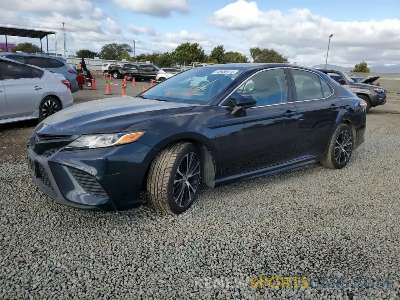 1 Photograph of a damaged car 4T1G11AK7LU944758 TOYOTA CAMRY 2020
