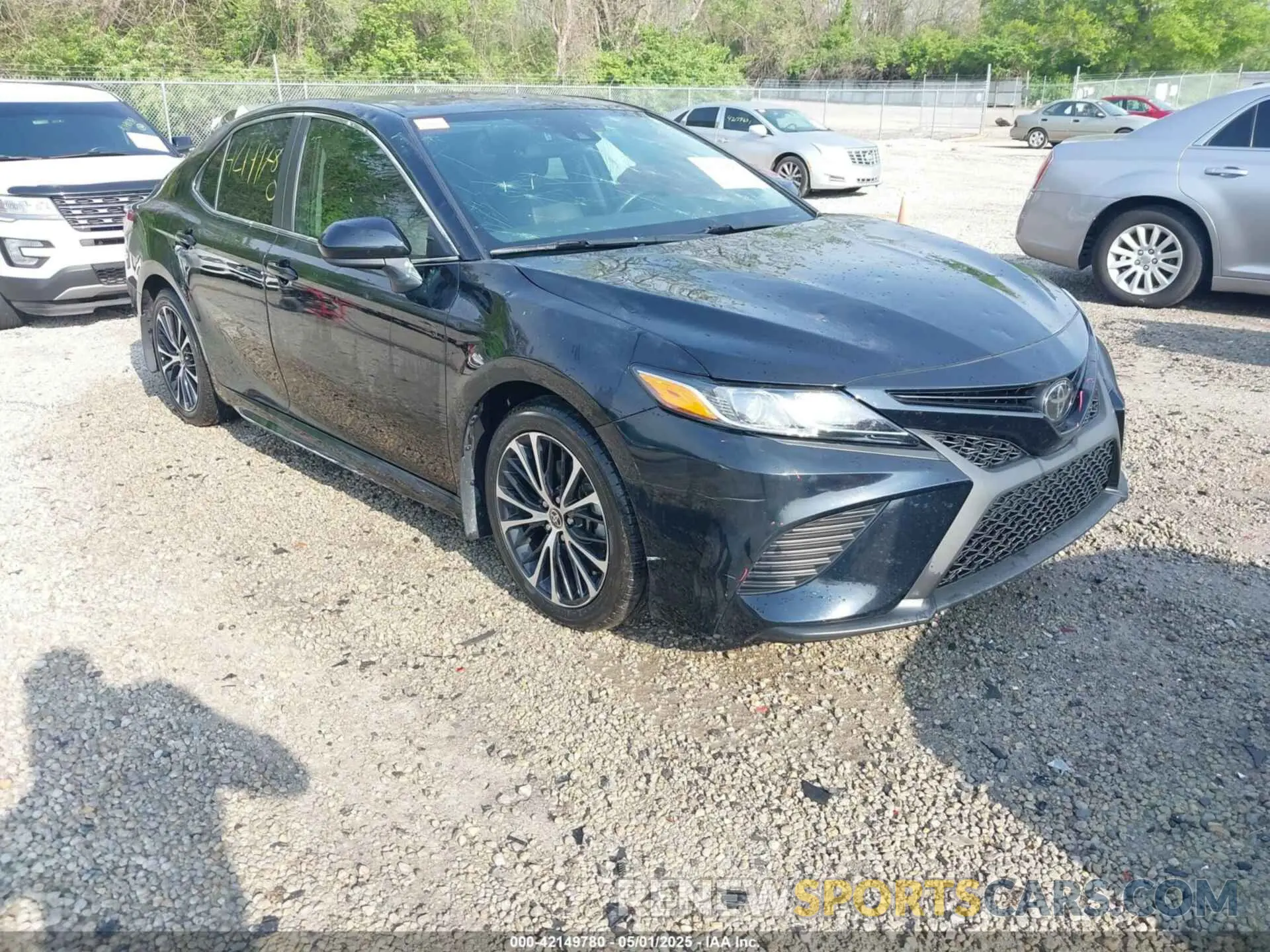1 Photograph of a damaged car 4T1G11AK7LU970275 TOYOTA CAMRY 2020