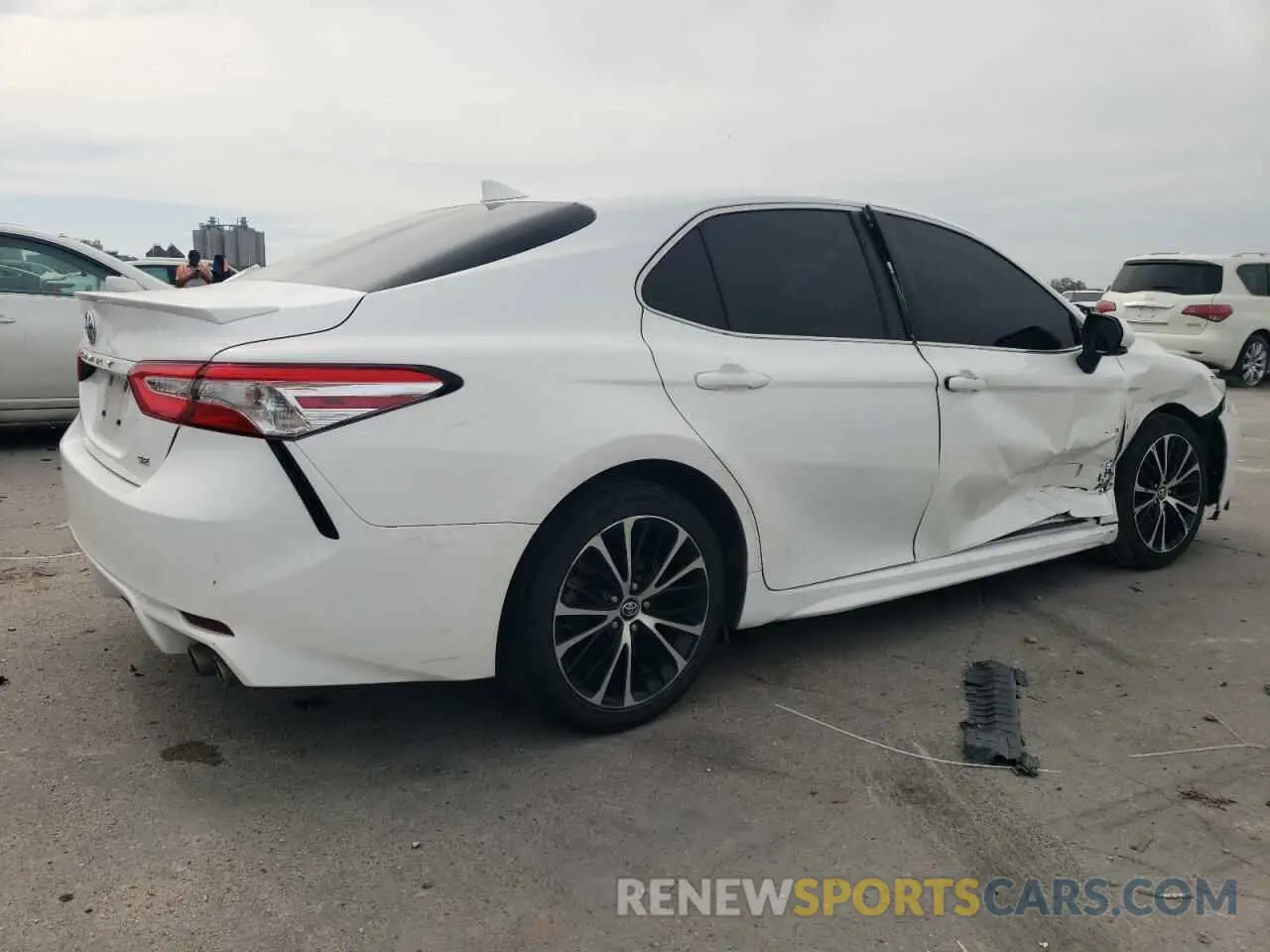 3 Photograph of a damaged car 4T1G11AK8LU308821 TOYOTA CAMRY 2020