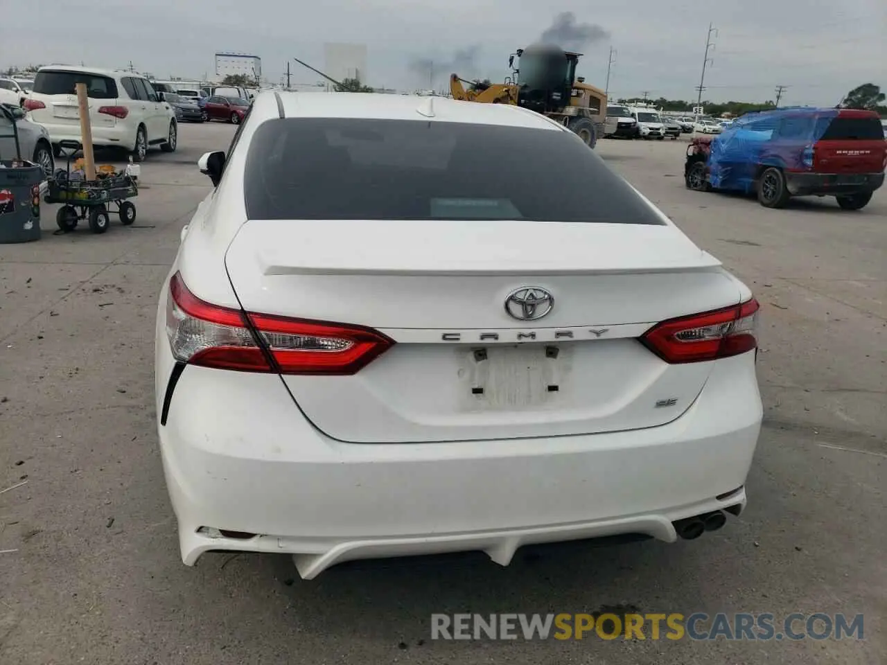 6 Photograph of a damaged car 4T1G11AK8LU308821 TOYOTA CAMRY 2020