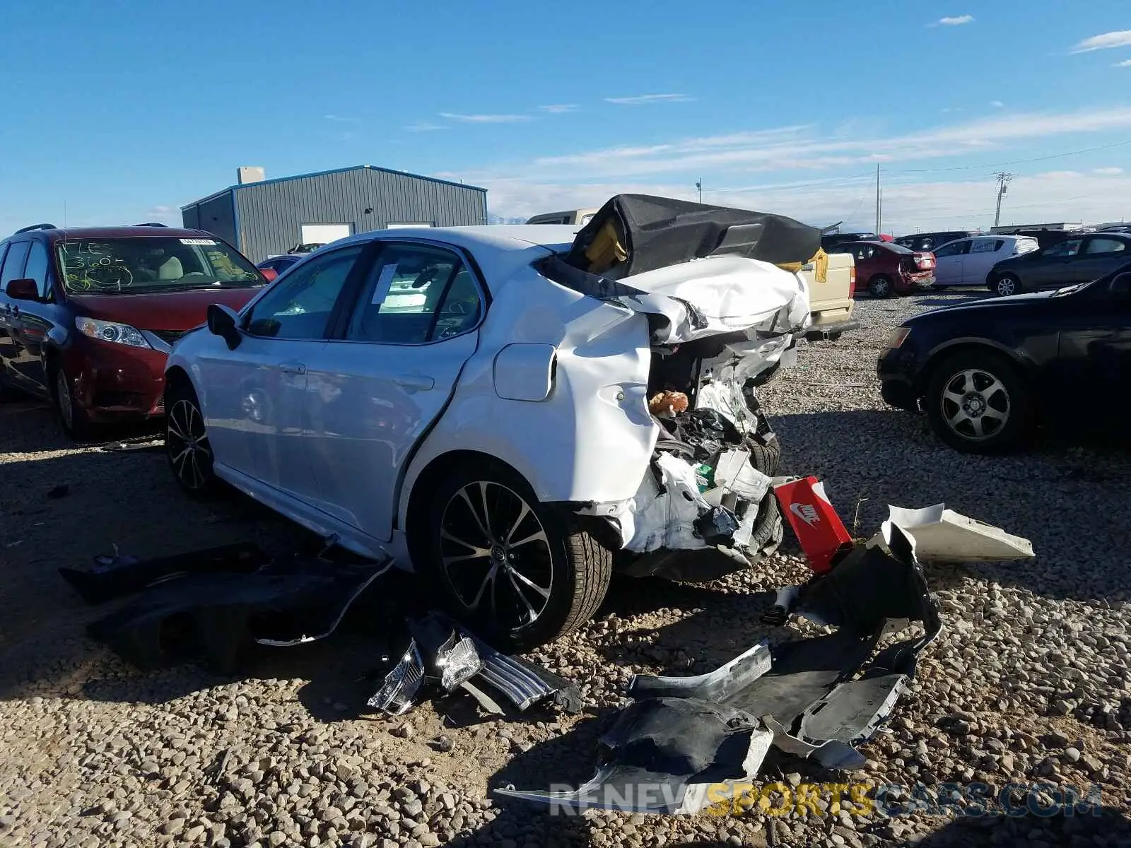 3 Photograph of a damaged car 4T1G11AK8LU325926 TOYOTA CAMRY 2020
