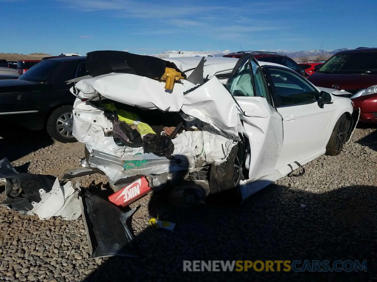 4 Photograph of a damaged car 4T1G11AK8LU325926 TOYOTA CAMRY 2020