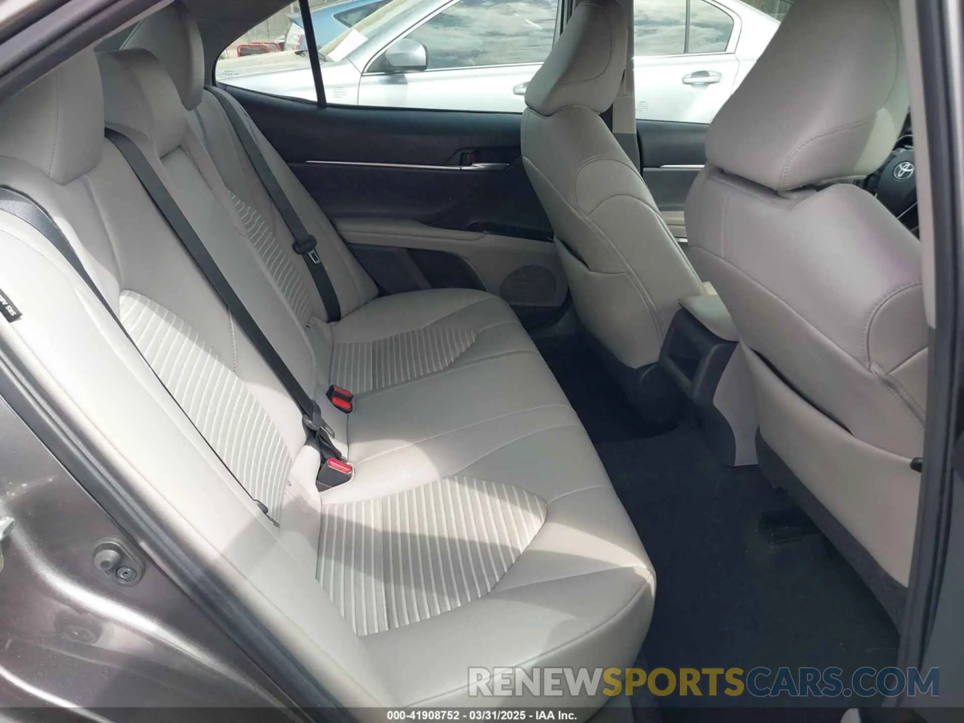8 Photograph of a damaged car 4T1G11AK8LU335338 TOYOTA CAMRY 2020