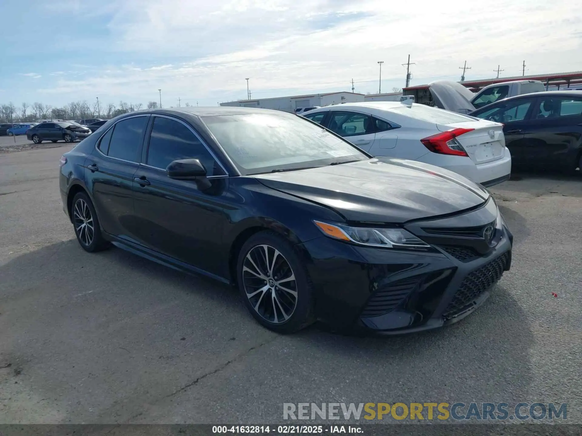 1 Photograph of a damaged car 4T1G11AK8LU346372 TOYOTA CAMRY 2020