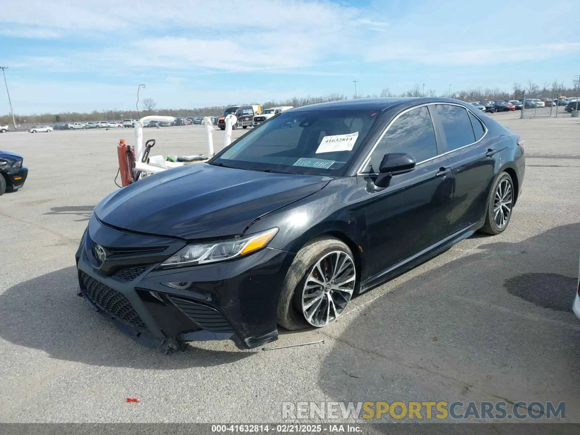 2 Photograph of a damaged car 4T1G11AK8LU346372 TOYOTA CAMRY 2020