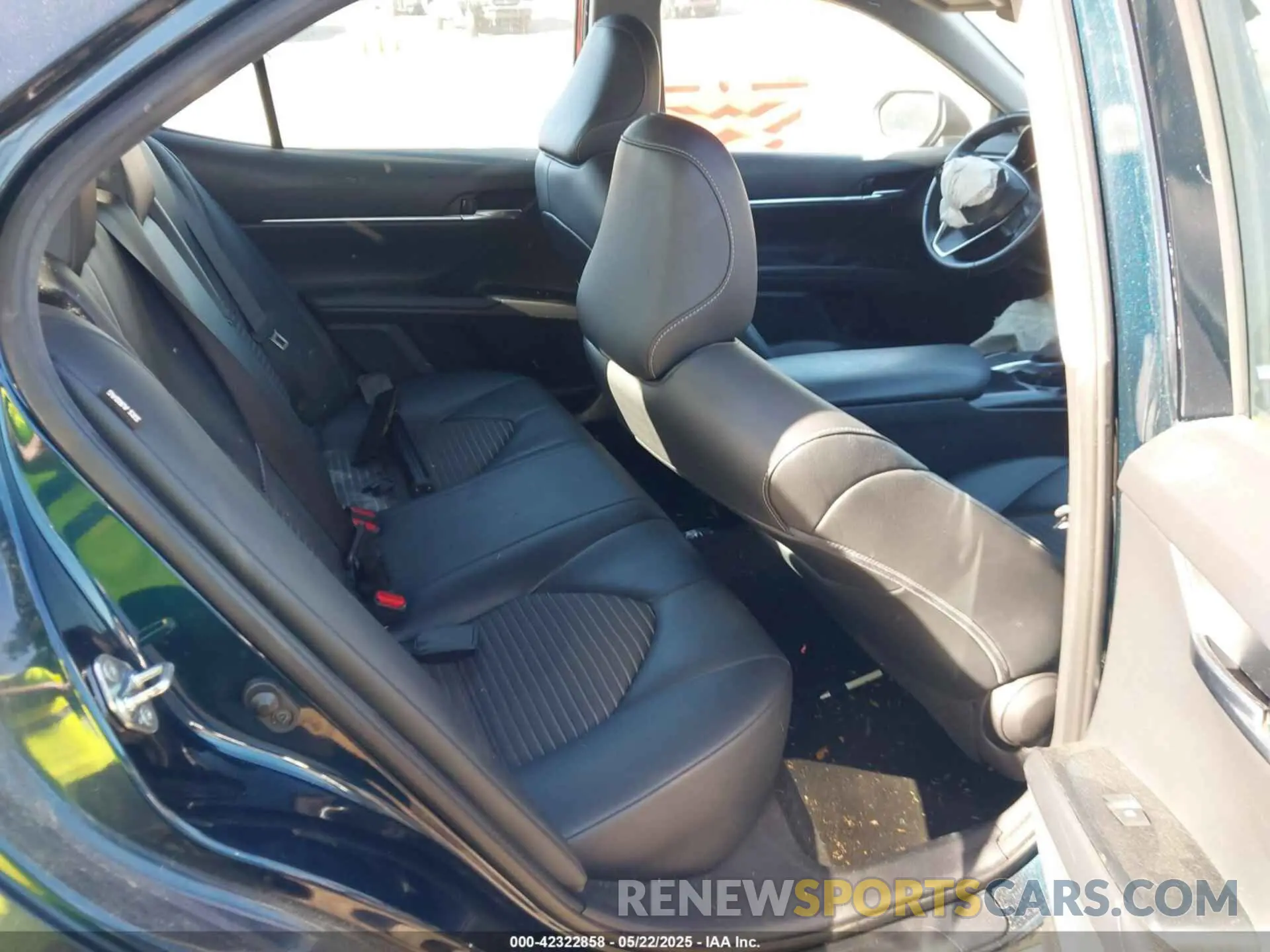 8 Photograph of a damaged car 4T1G11AK8LU362751 TOYOTA CAMRY 2020