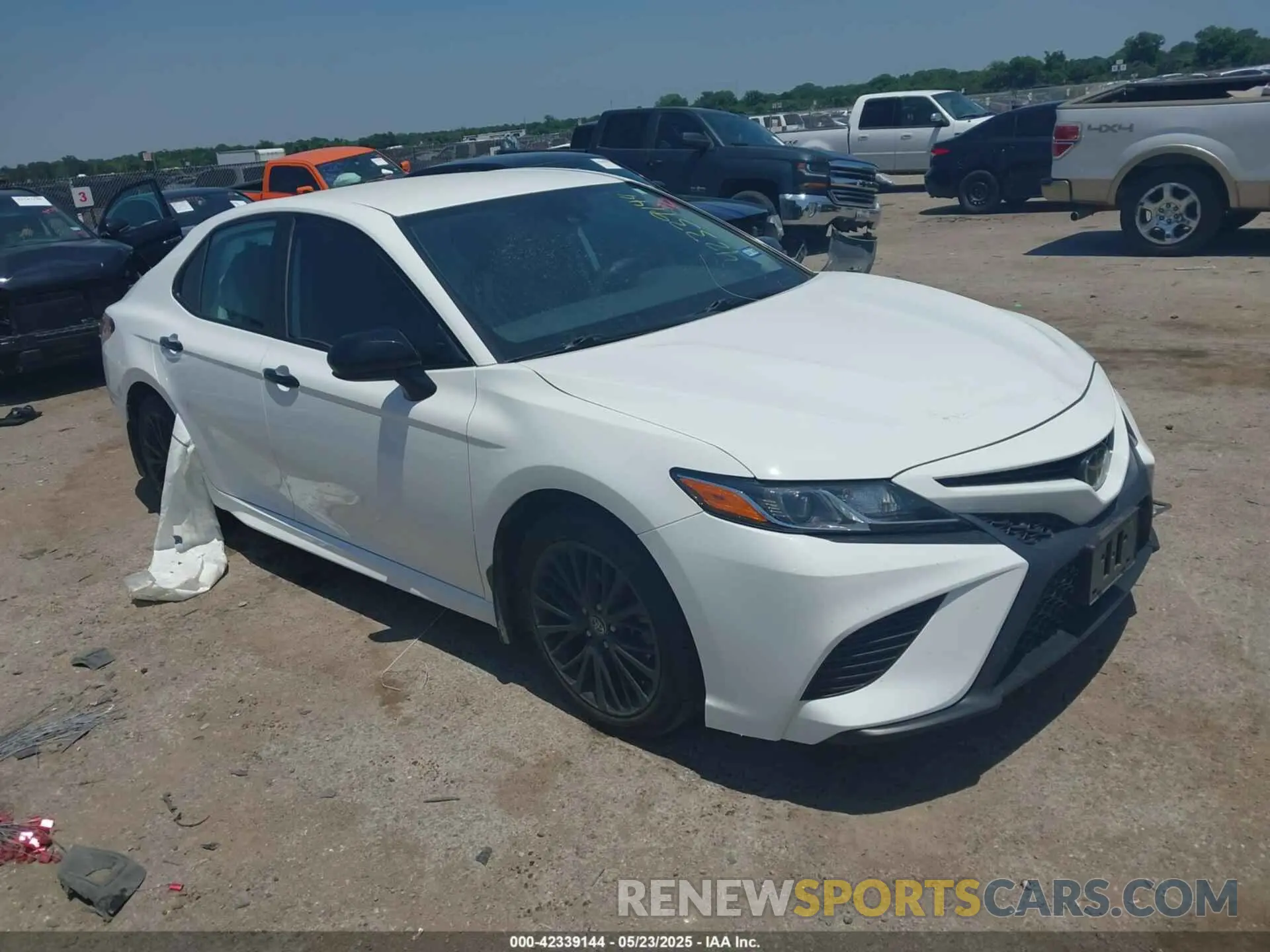 1 Фотография поврежденного автомобиля 4T1G11AK8LU362863 TOYOTA CAMRY 2020