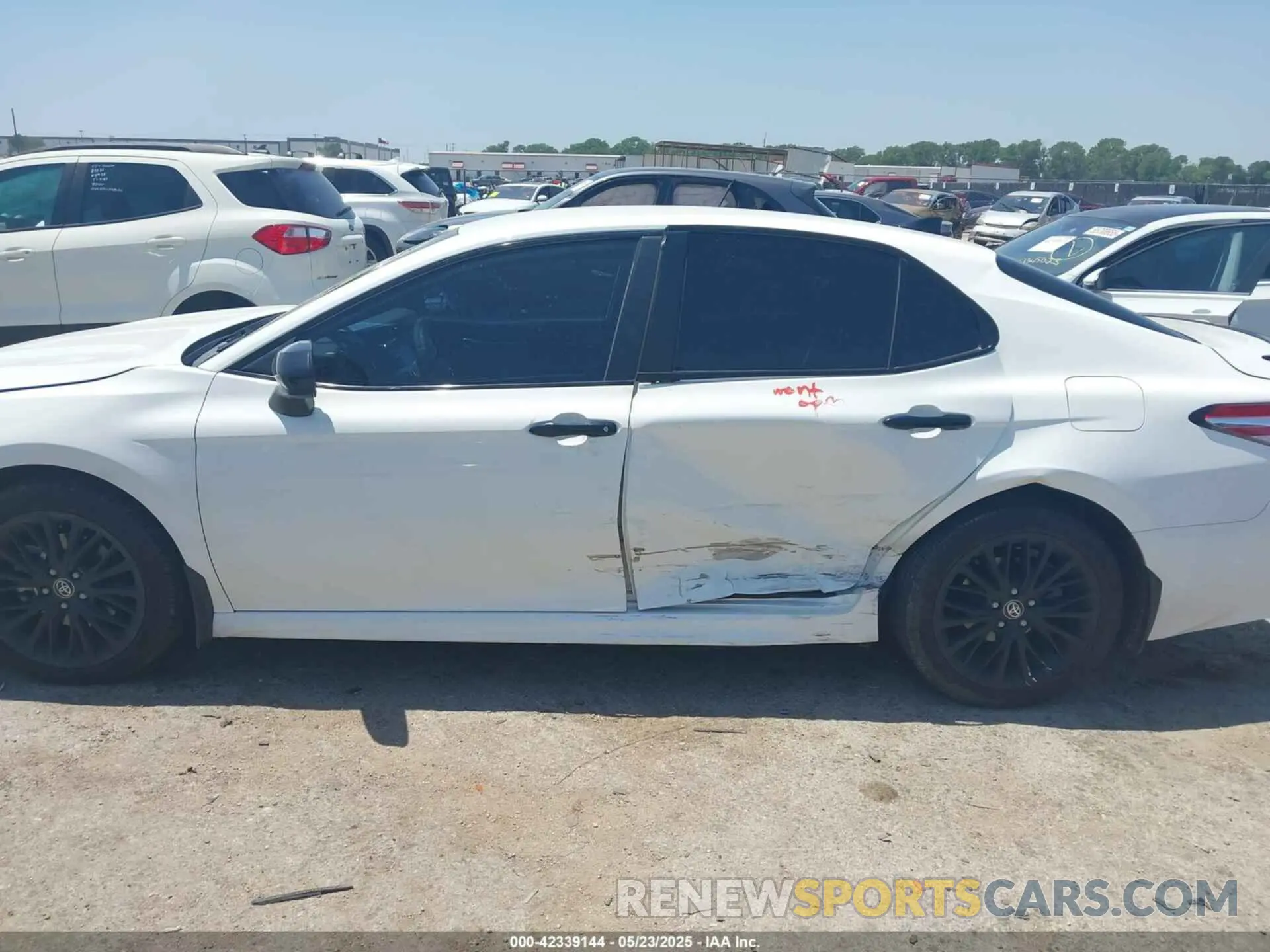 6 Фотография поврежденного автомобиля 4T1G11AK8LU362863 TOYOTA CAMRY 2020