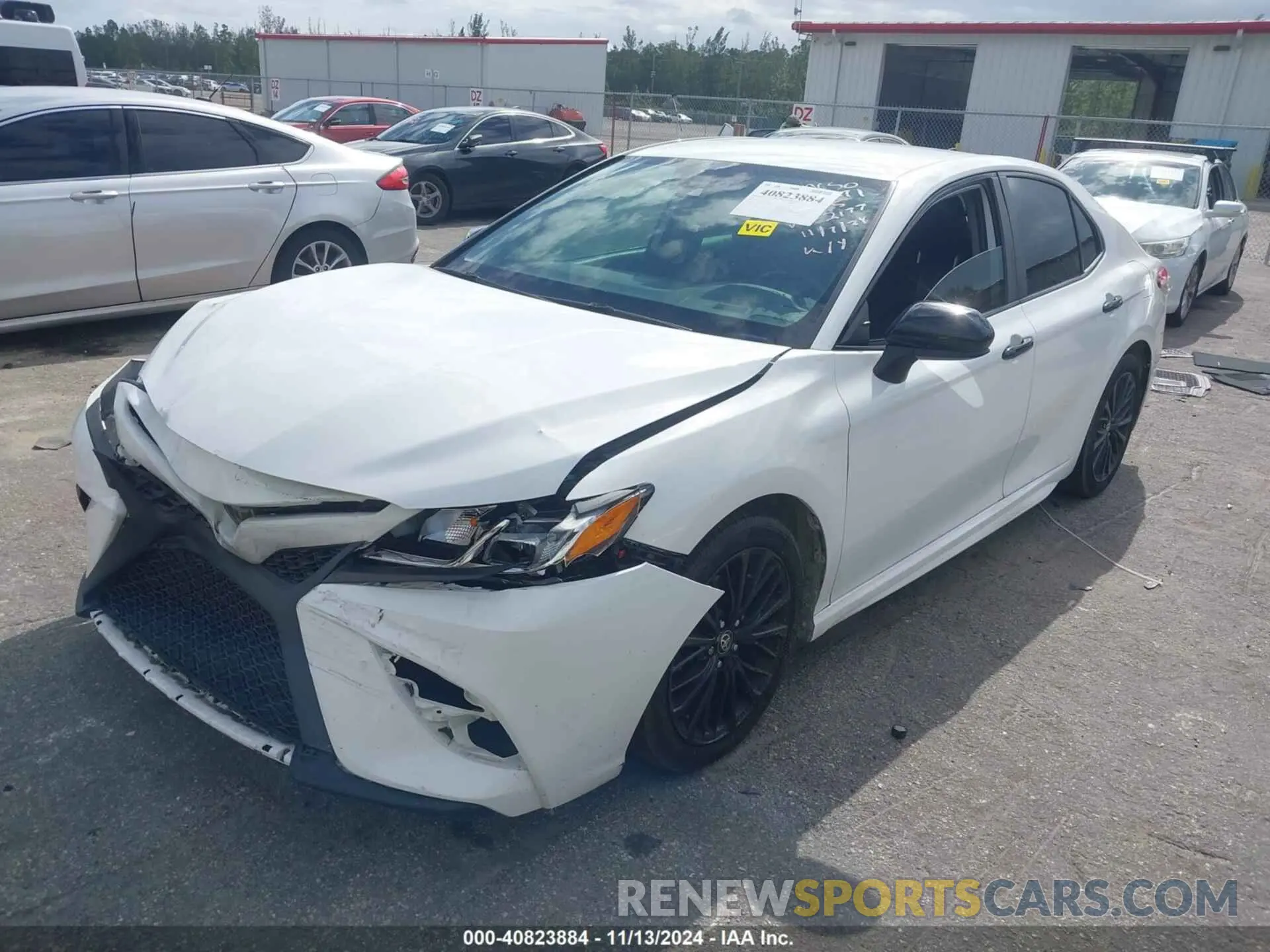 2 Photograph of a damaged car 4T1G11AK8LU372177 TOYOTA CAMRY 2020