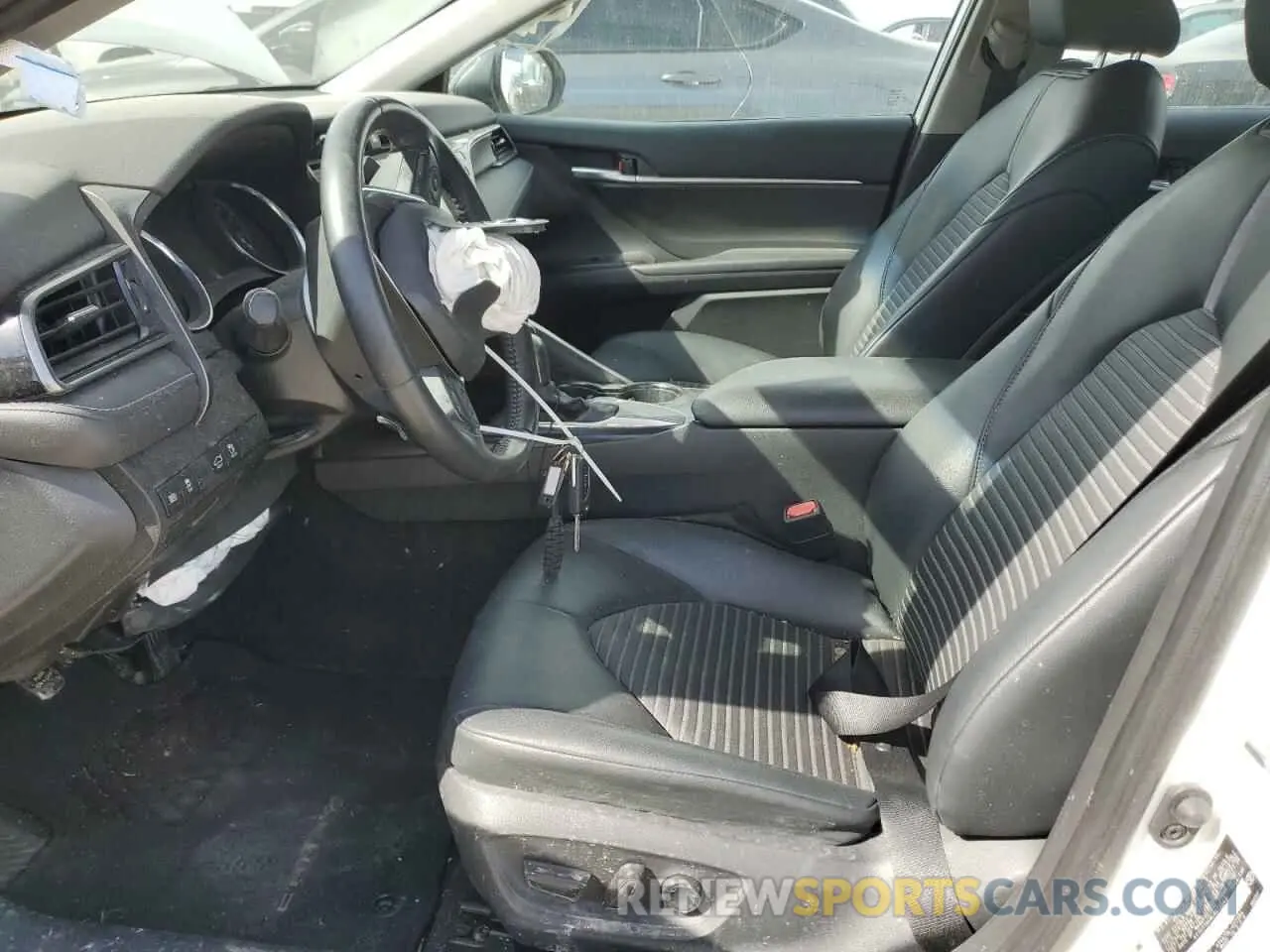 7 Фотография поврежденного автомобиля 4T1G11AK8LU373541 TOYOTA CAMRY 2020