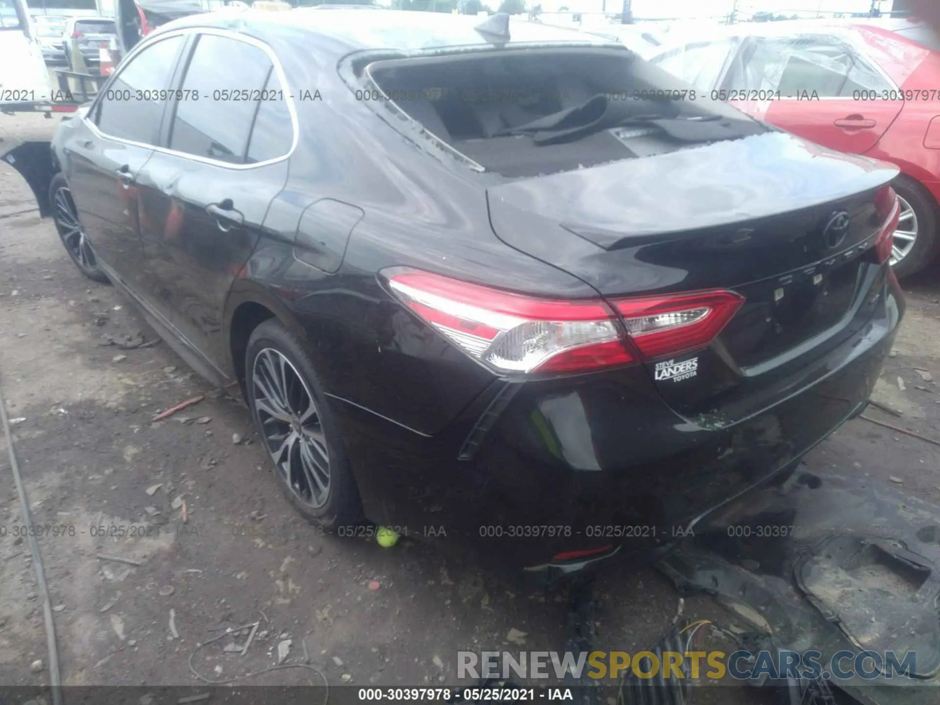 3 Photograph of a damaged car 4T1G11AK8LU386984 TOYOTA CAMRY 2020