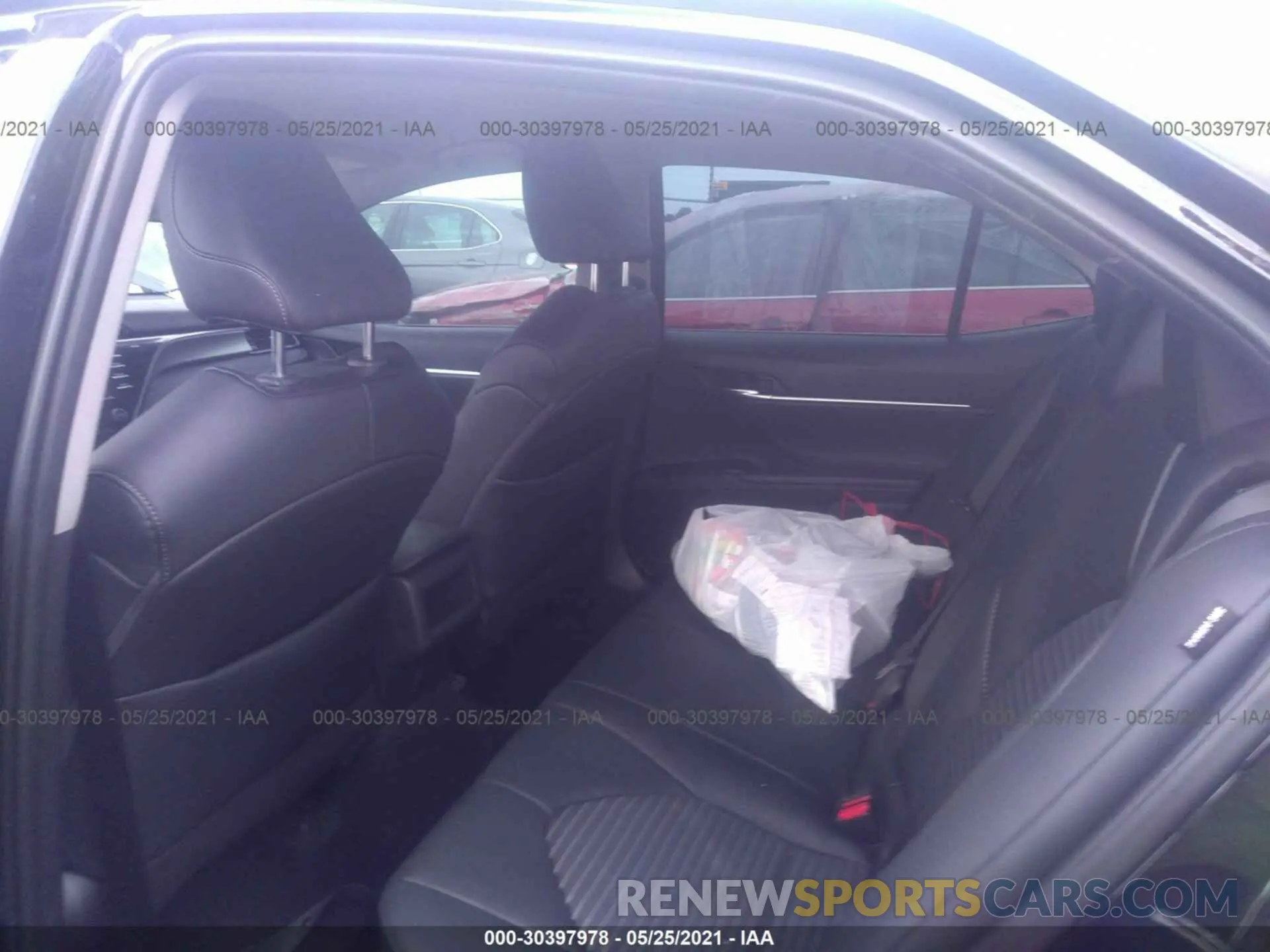 8 Photograph of a damaged car 4T1G11AK8LU386984 TOYOTA CAMRY 2020
