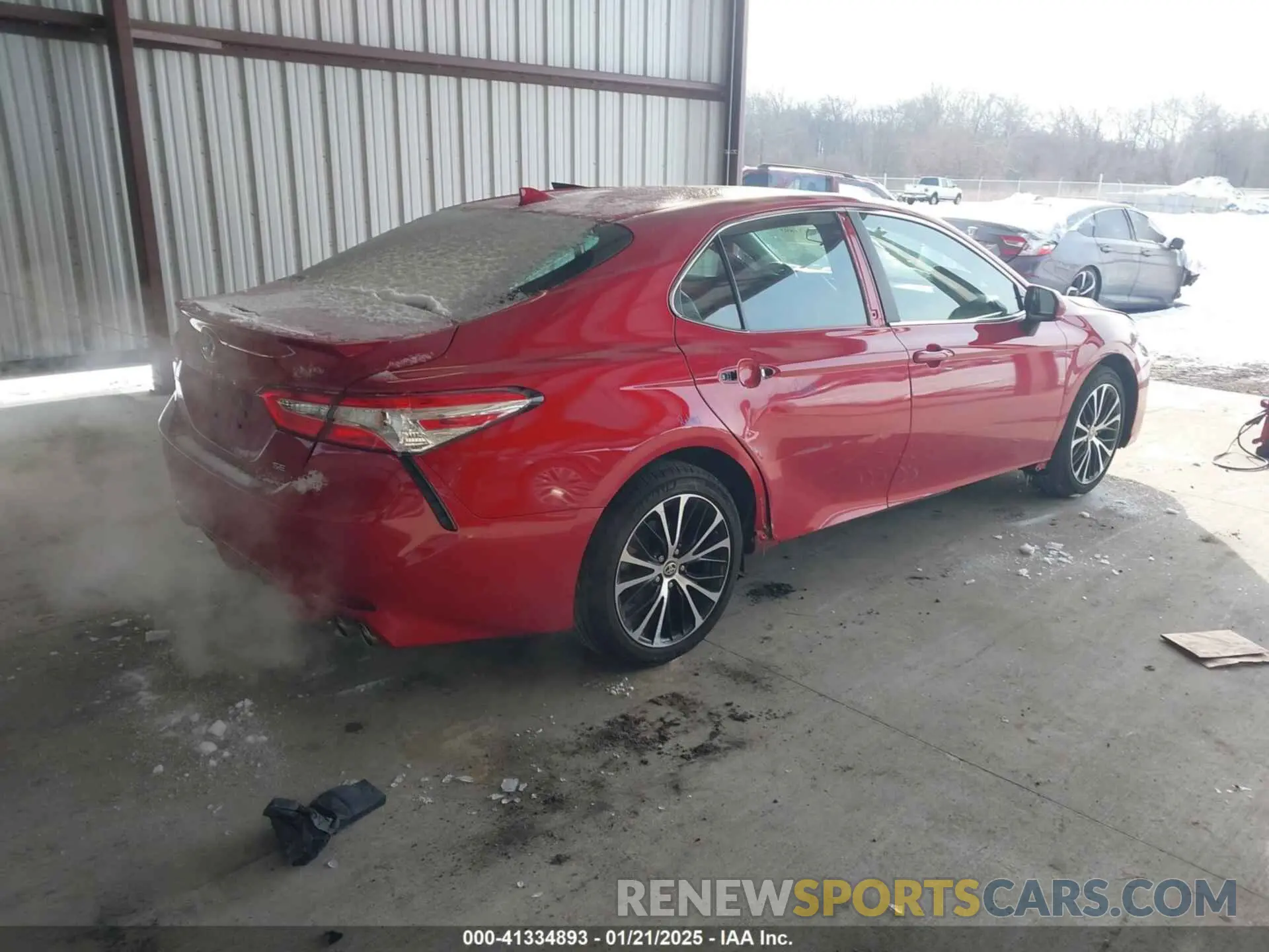 4 Photograph of a damaged car 4T1G11AK8LU390307 TOYOTA CAMRY 2020