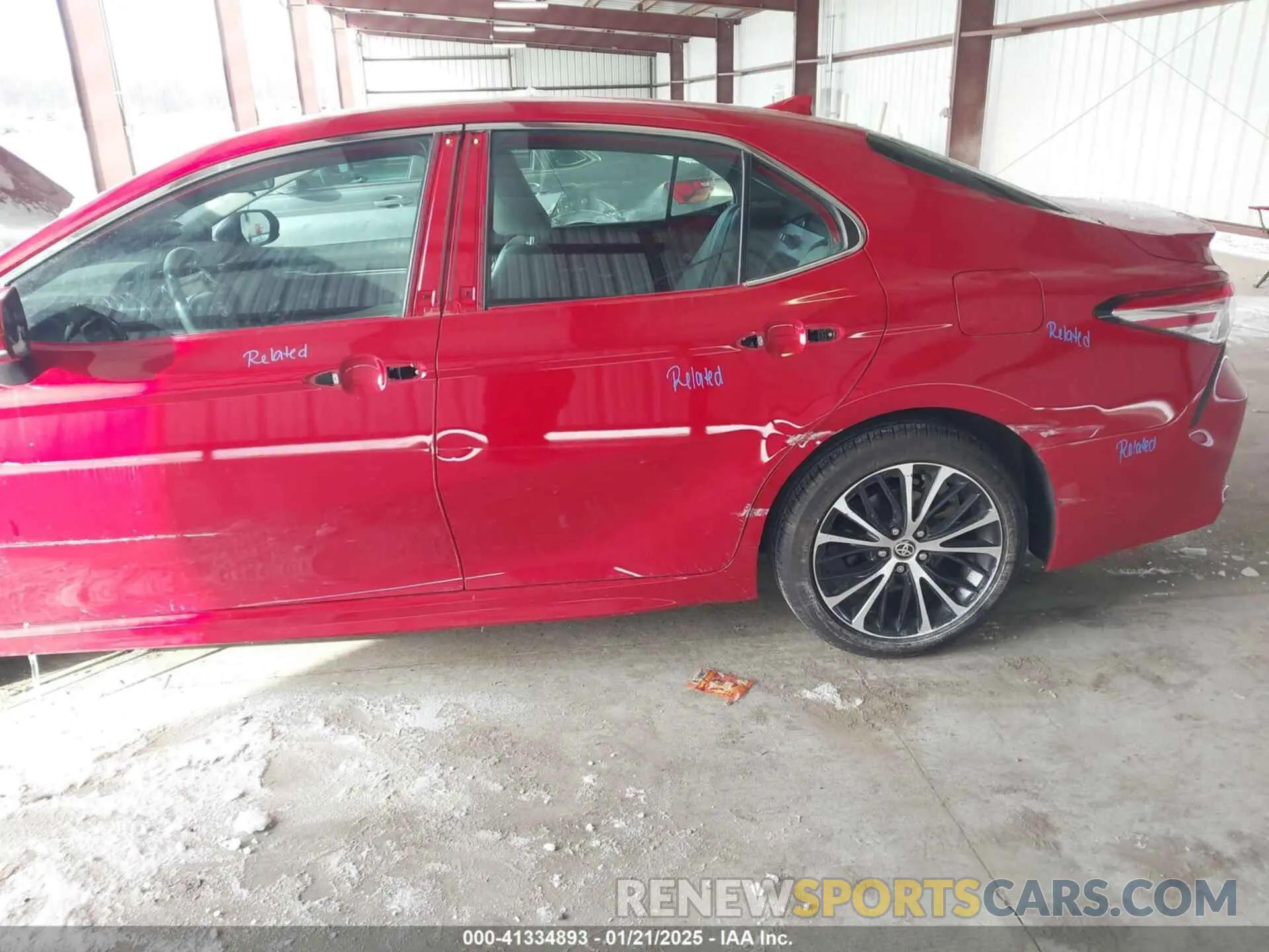 6 Photograph of a damaged car 4T1G11AK8LU390307 TOYOTA CAMRY 2020