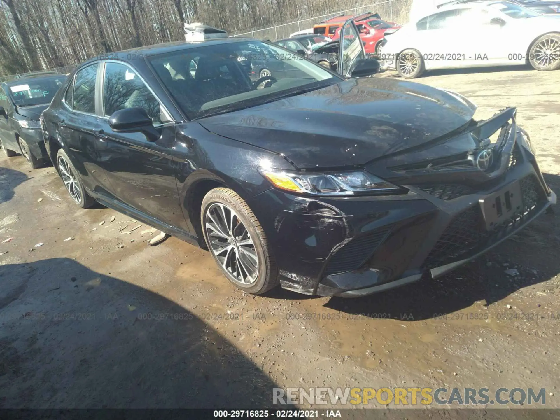 1 Photograph of a damaged car 4T1G11AK8LU391019 TOYOTA CAMRY 2020