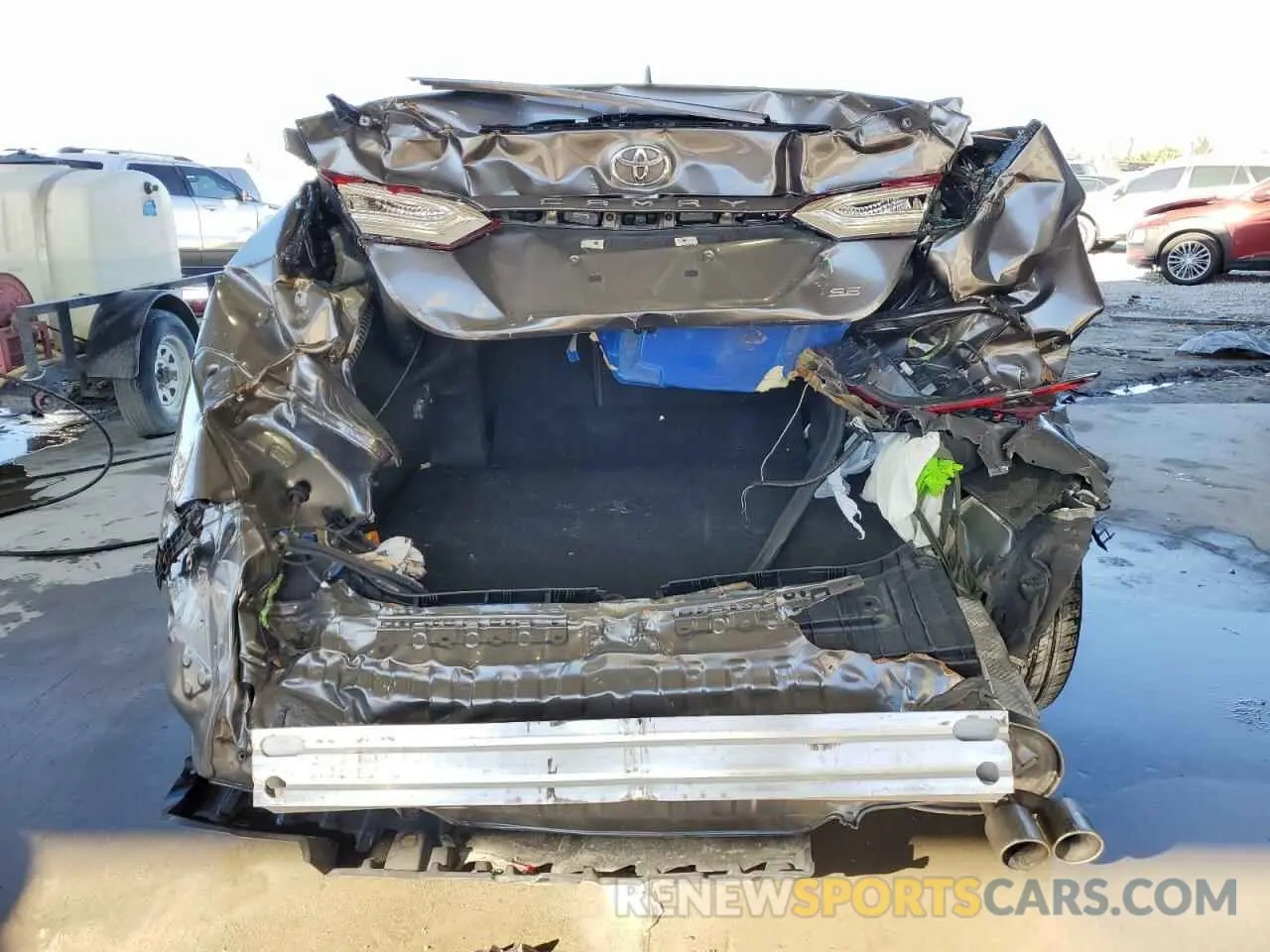 6 Photograph of a damaged car 4T1G11AK8LU502149 TOYOTA CAMRY 2020