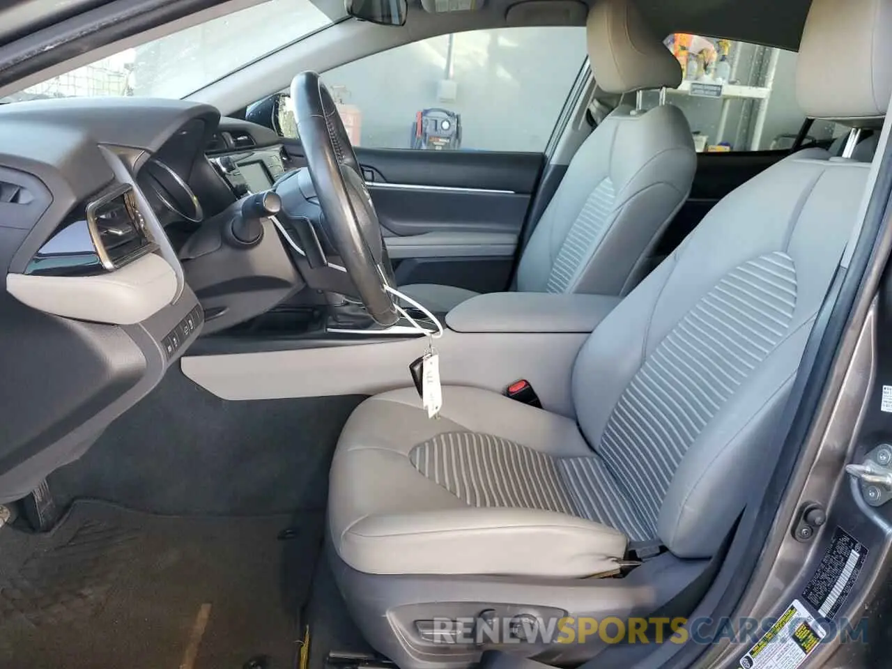 7 Photograph of a damaged car 4T1G11AK8LU502149 TOYOTA CAMRY 2020