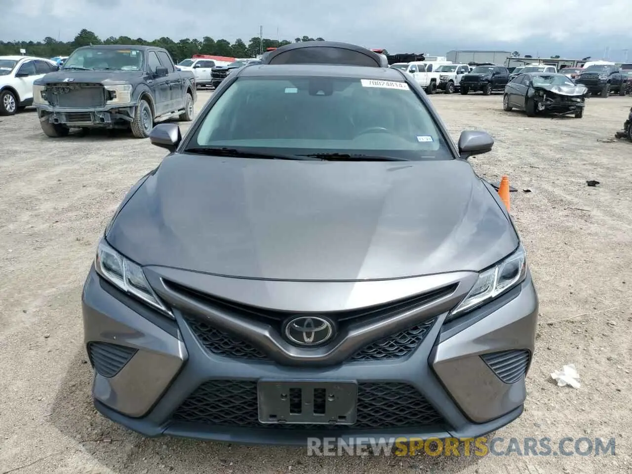 5 Photograph of a damaged car 4T1G11AK8LU502586 TOYOTA CAMRY 2020