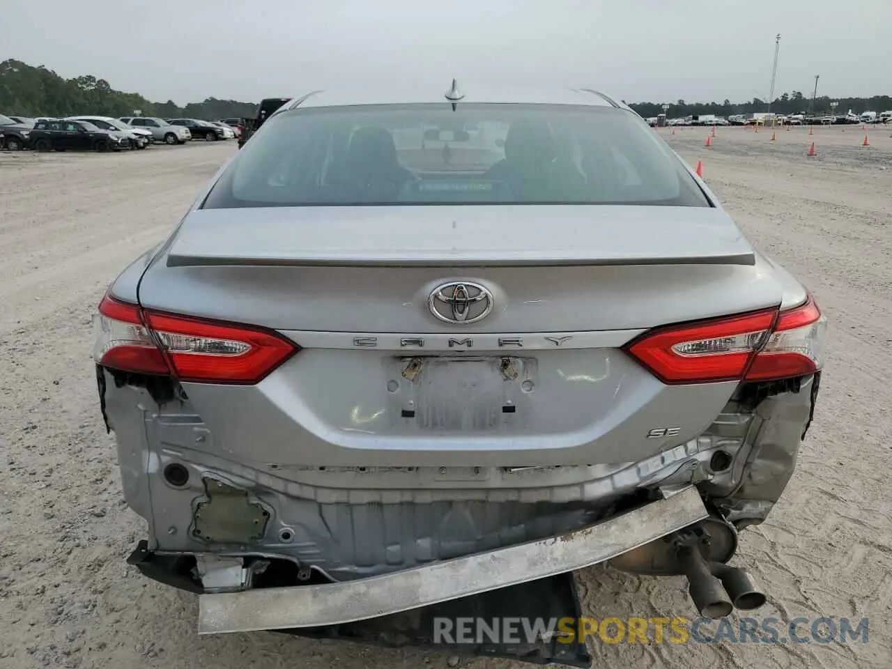 6 Фотография поврежденного автомобиля 4T1G11AK8LU886871 TOYOTA CAMRY 2020